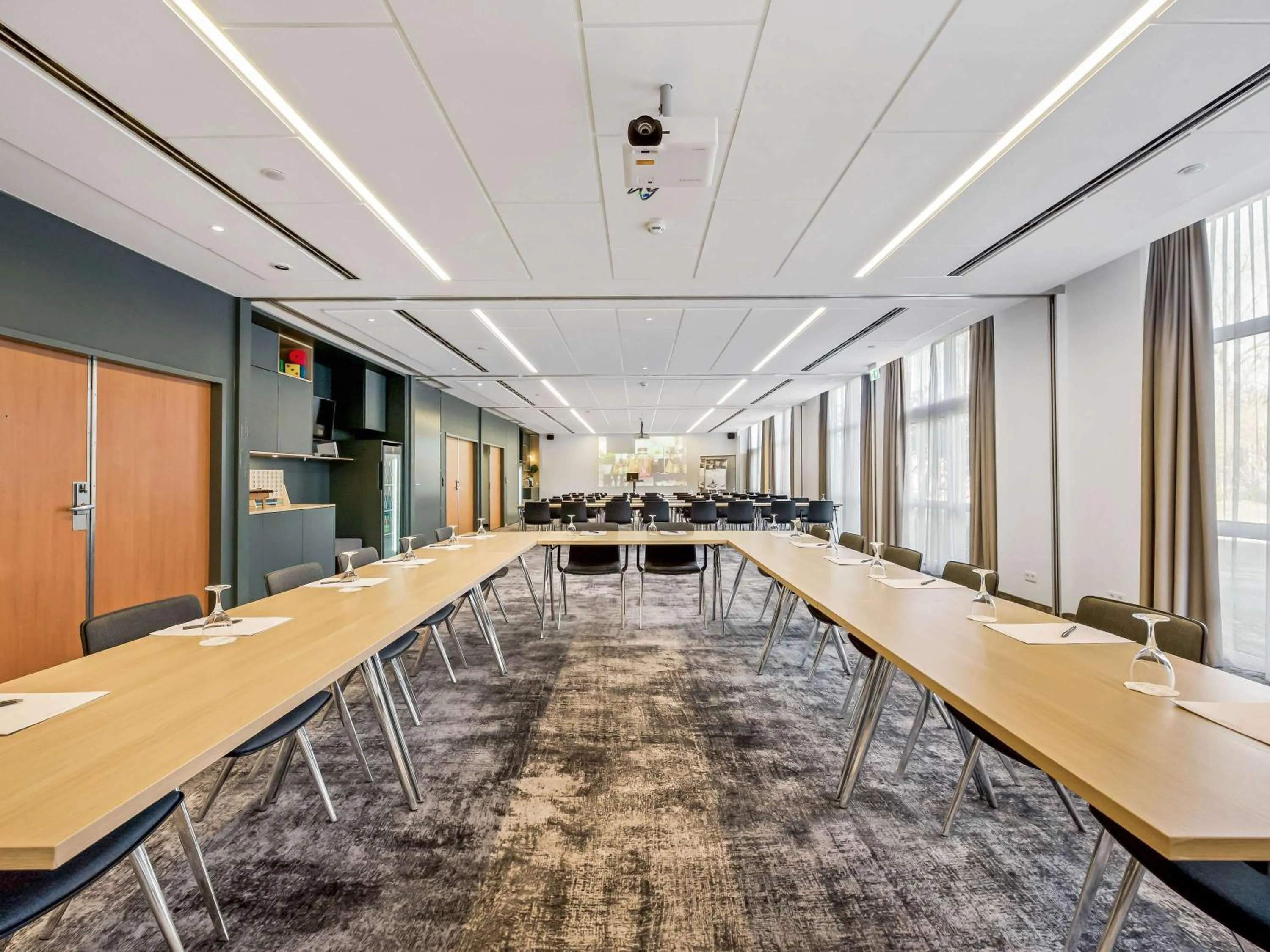 Meeting/conference room in Mercure Hotel Hannover Medical Park