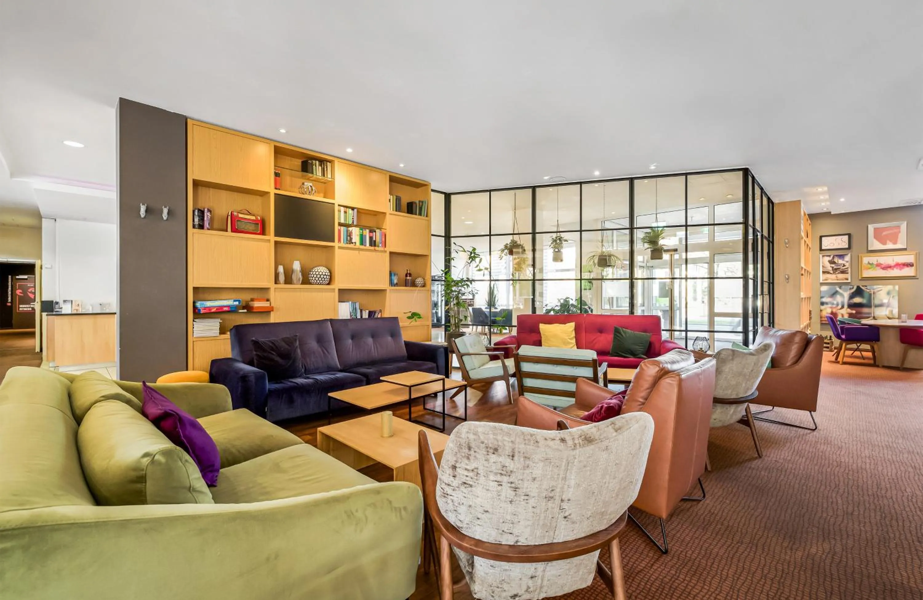 Lounge or bar in Leonardo Hotel Hannover Medical Park