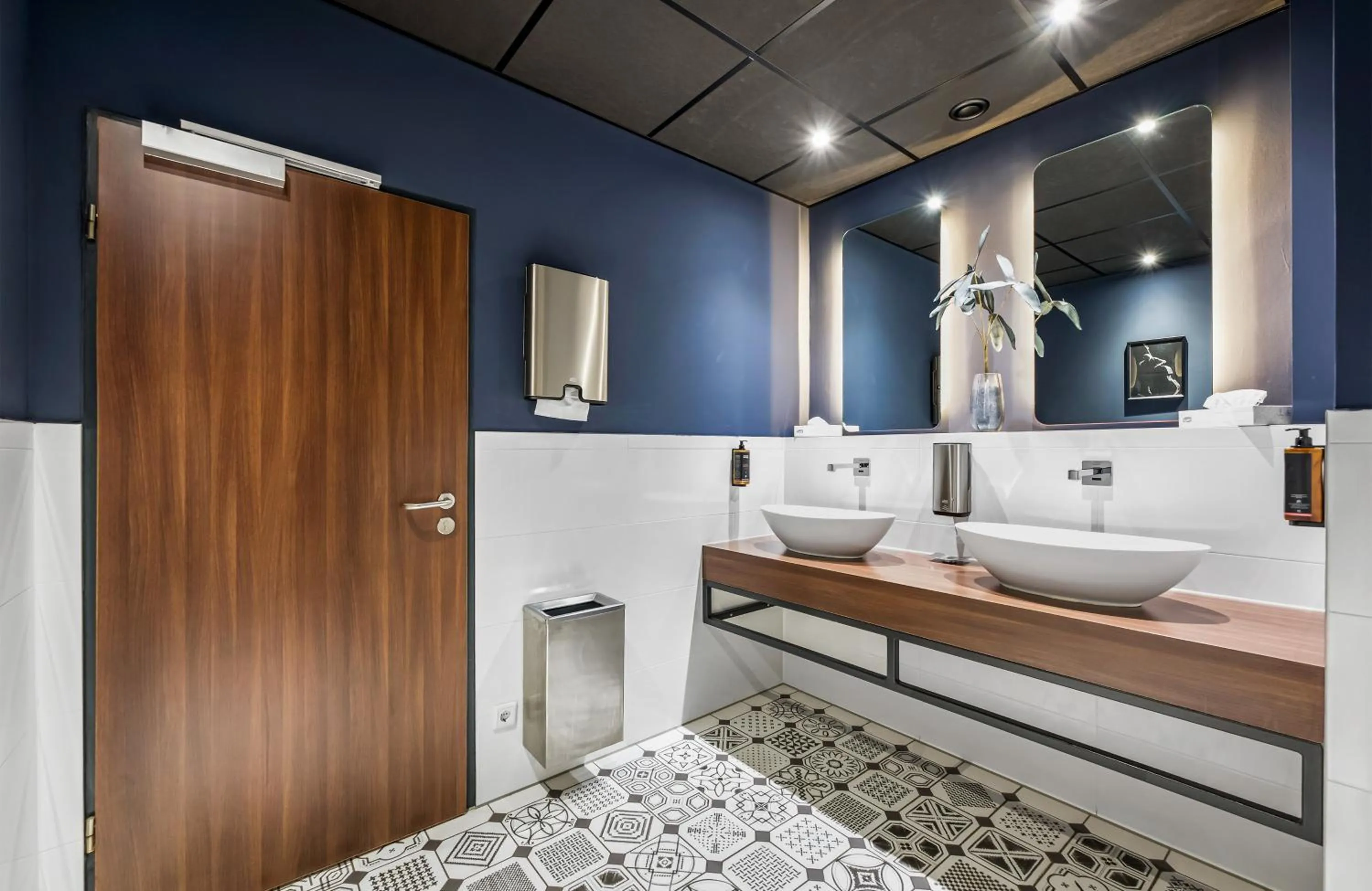 Bathroom in Leonardo Hotel Hannover Medical Park