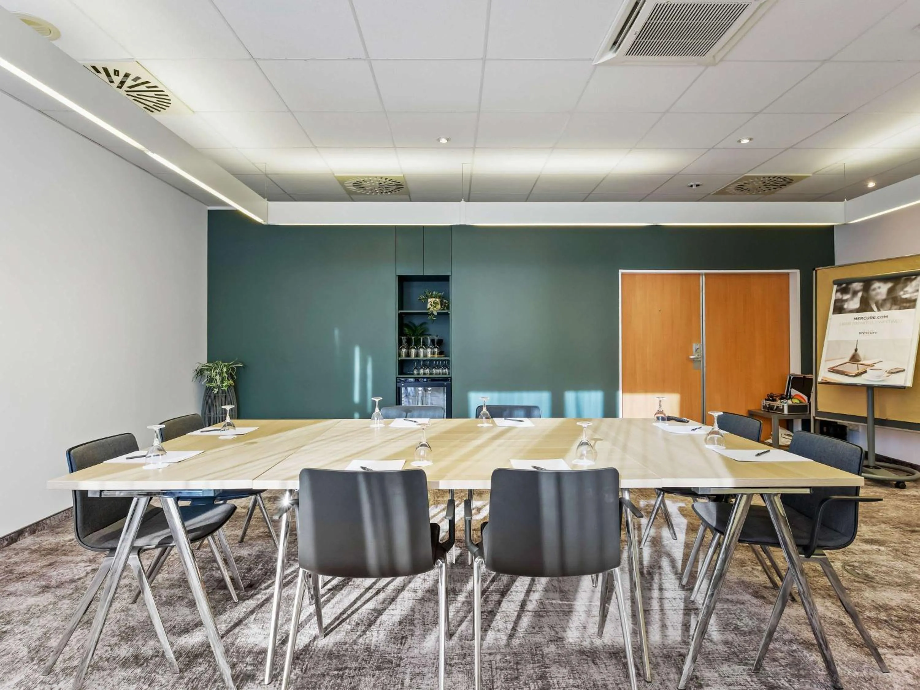 Meeting/conference room in Mercure Hotel Hannover Medical Park
