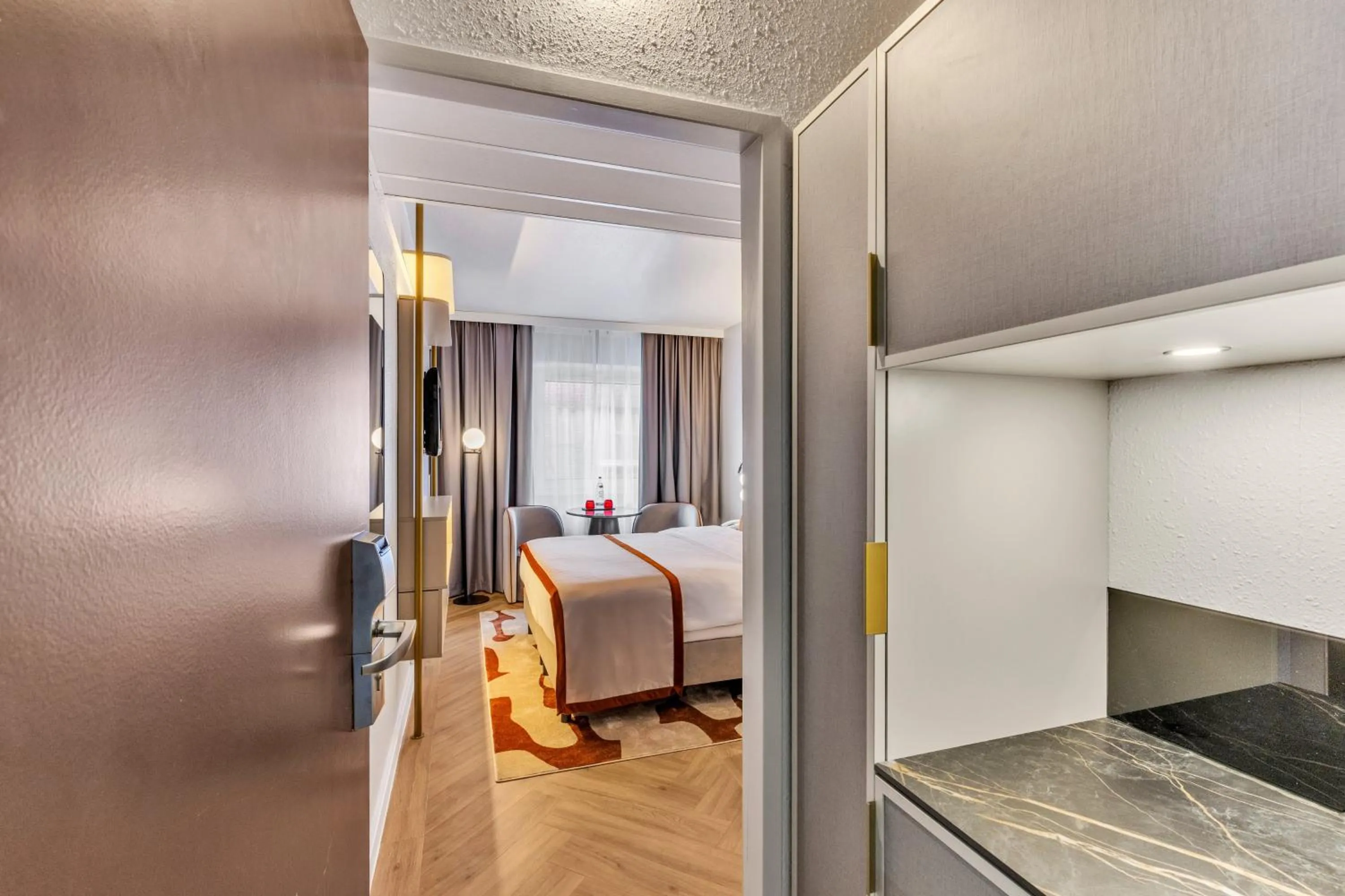 Photo of the whole room, Bed in Leonardo Hotel Hannover Medical Park