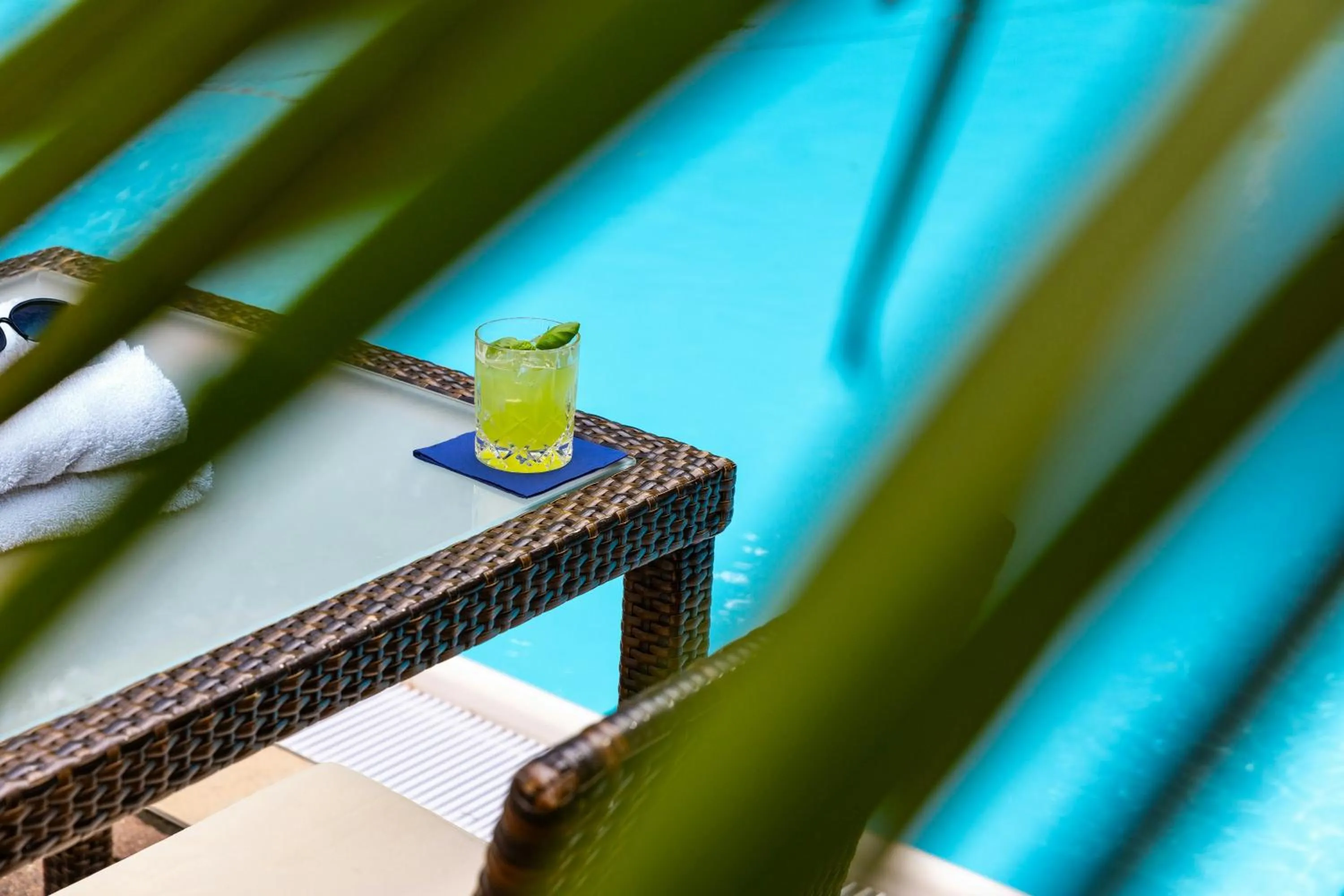 Swimming pool in Leonardo Hotel Hannover Medical Park