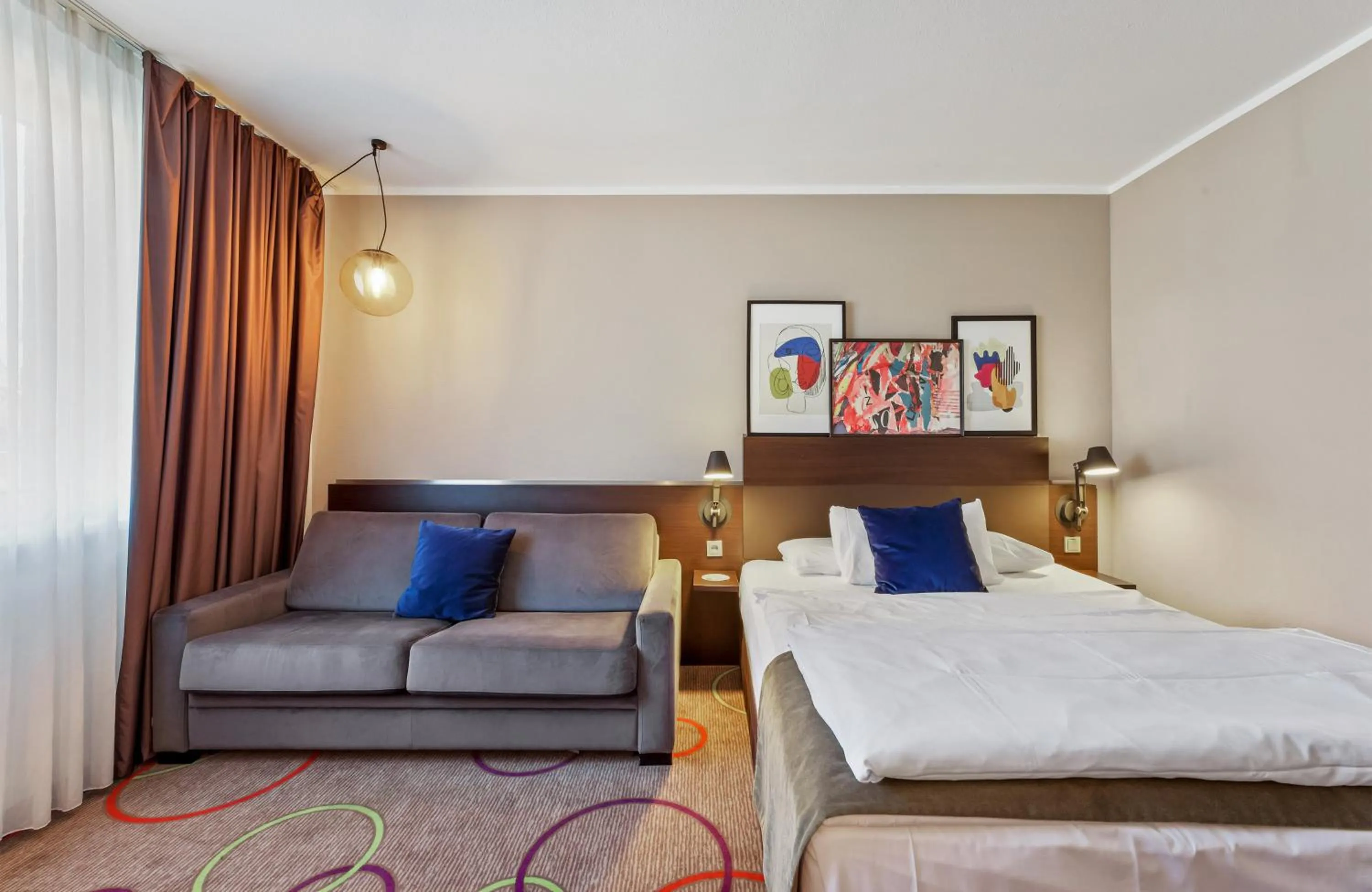 Photo of the whole room, Bed in Leonardo Hotel Hannover Medical Park