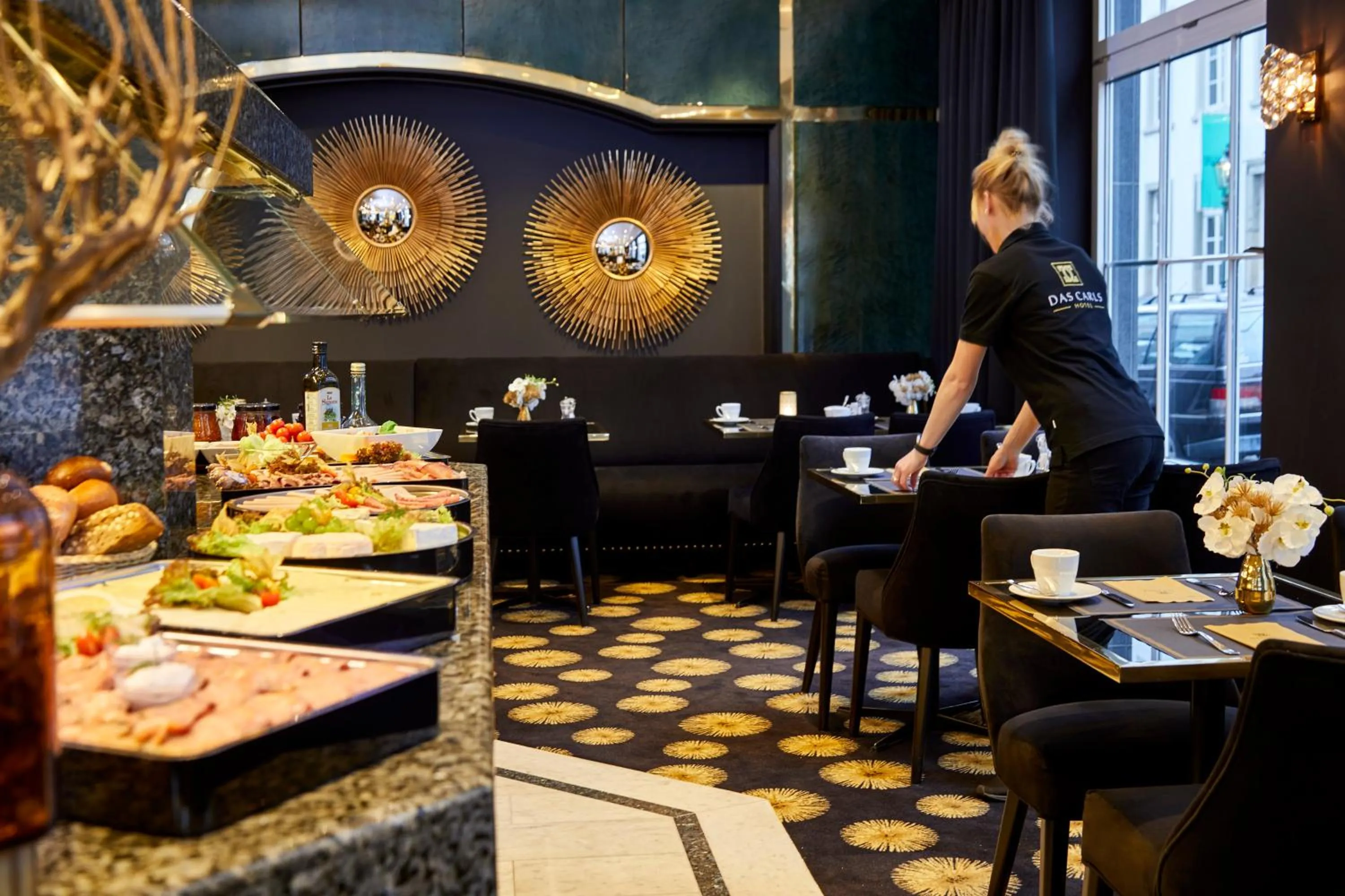 Food and drinks in Das Carls Hotel