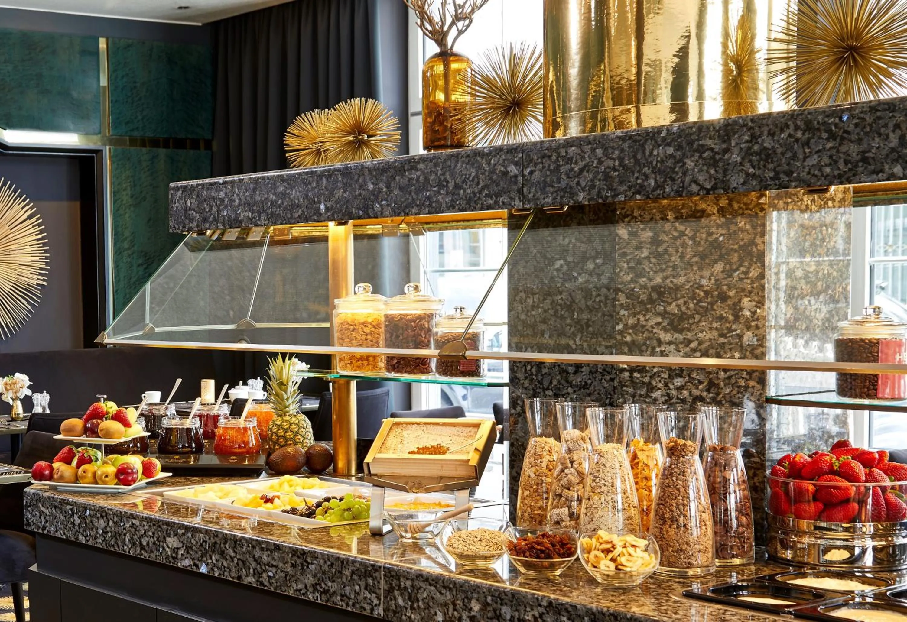 Buffet breakfast in Das Carls Hotel