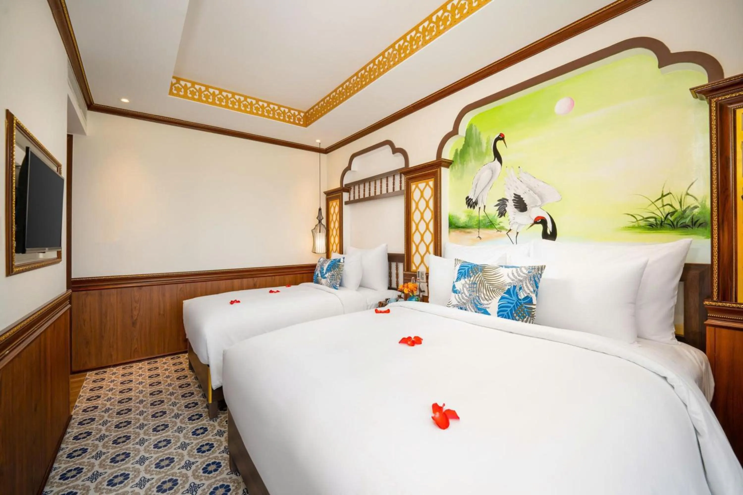 Bed in Soluna D'Annam - The Art of Hoi An Relaxation - formerly Hoi An Babylon Riverside Hotel