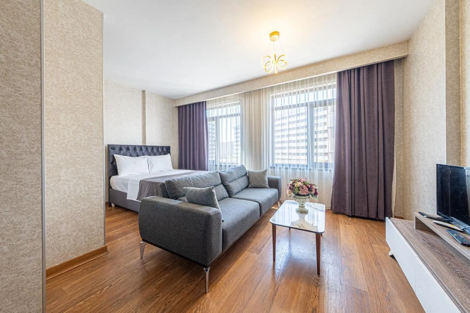 Photo of the whole room in ELİT SUİT