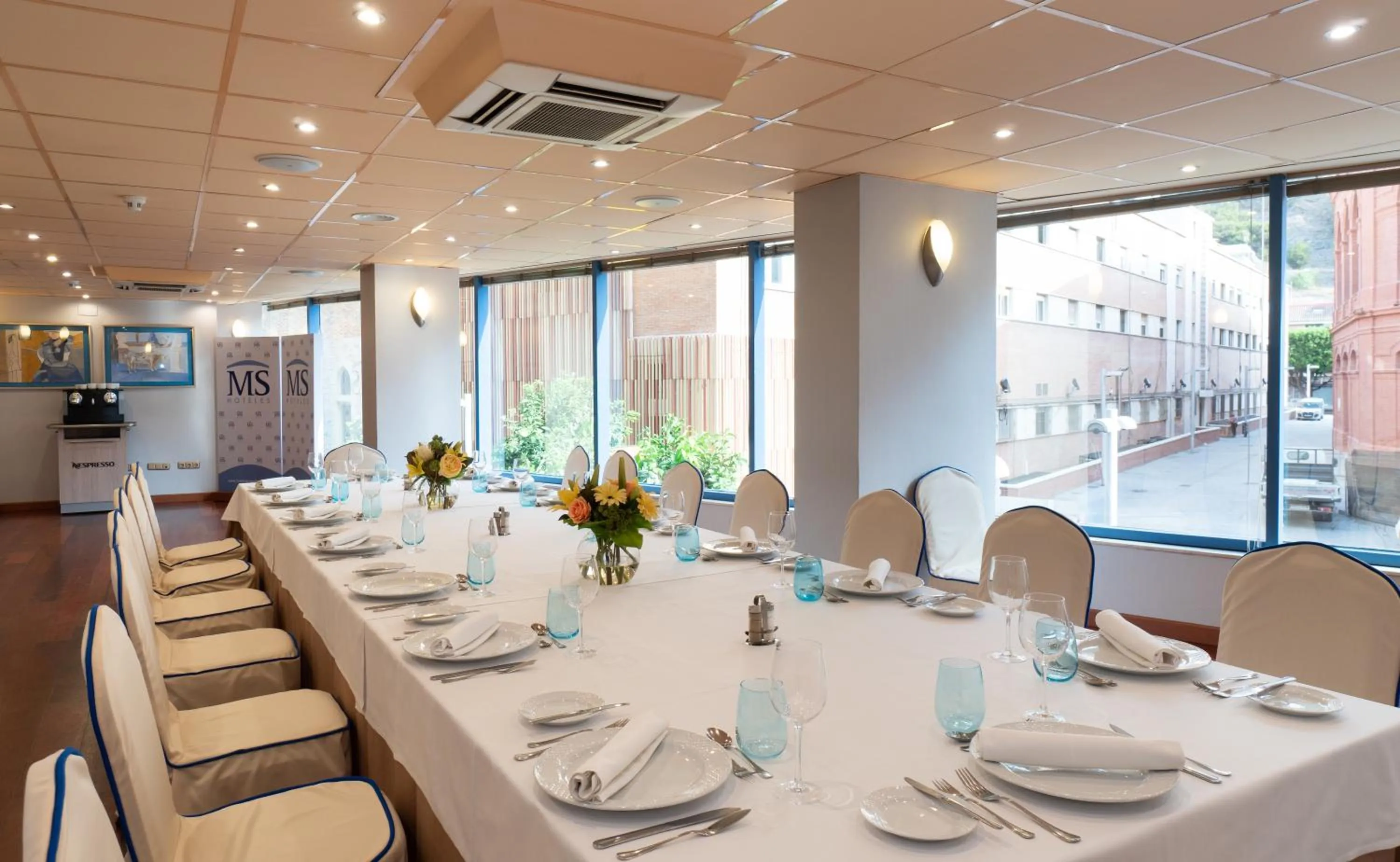 Food and drinks in Hotel MS Maestranza Málaga Centro