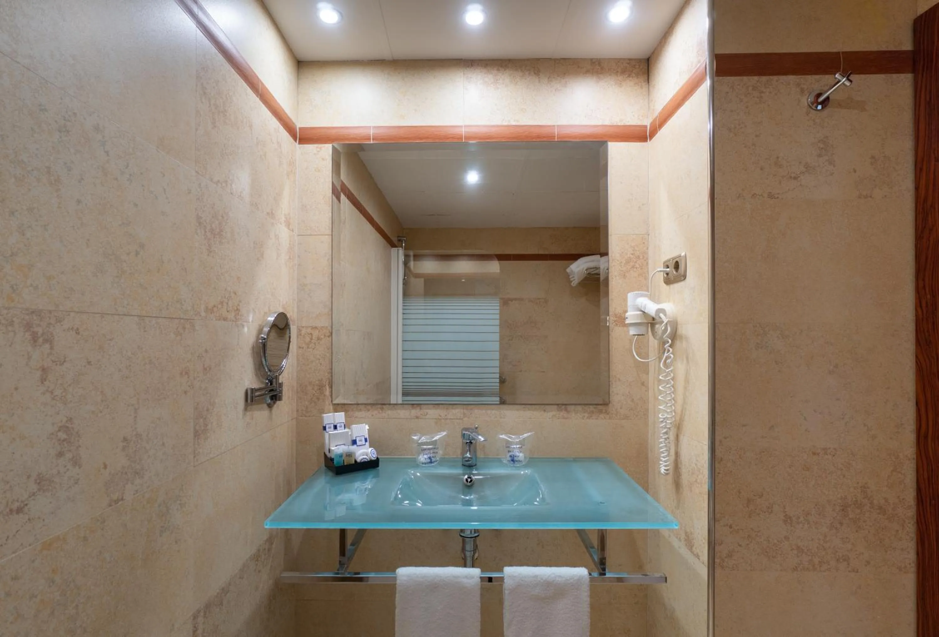 Bathroom in Hotel MS Maestranza Málaga Centro