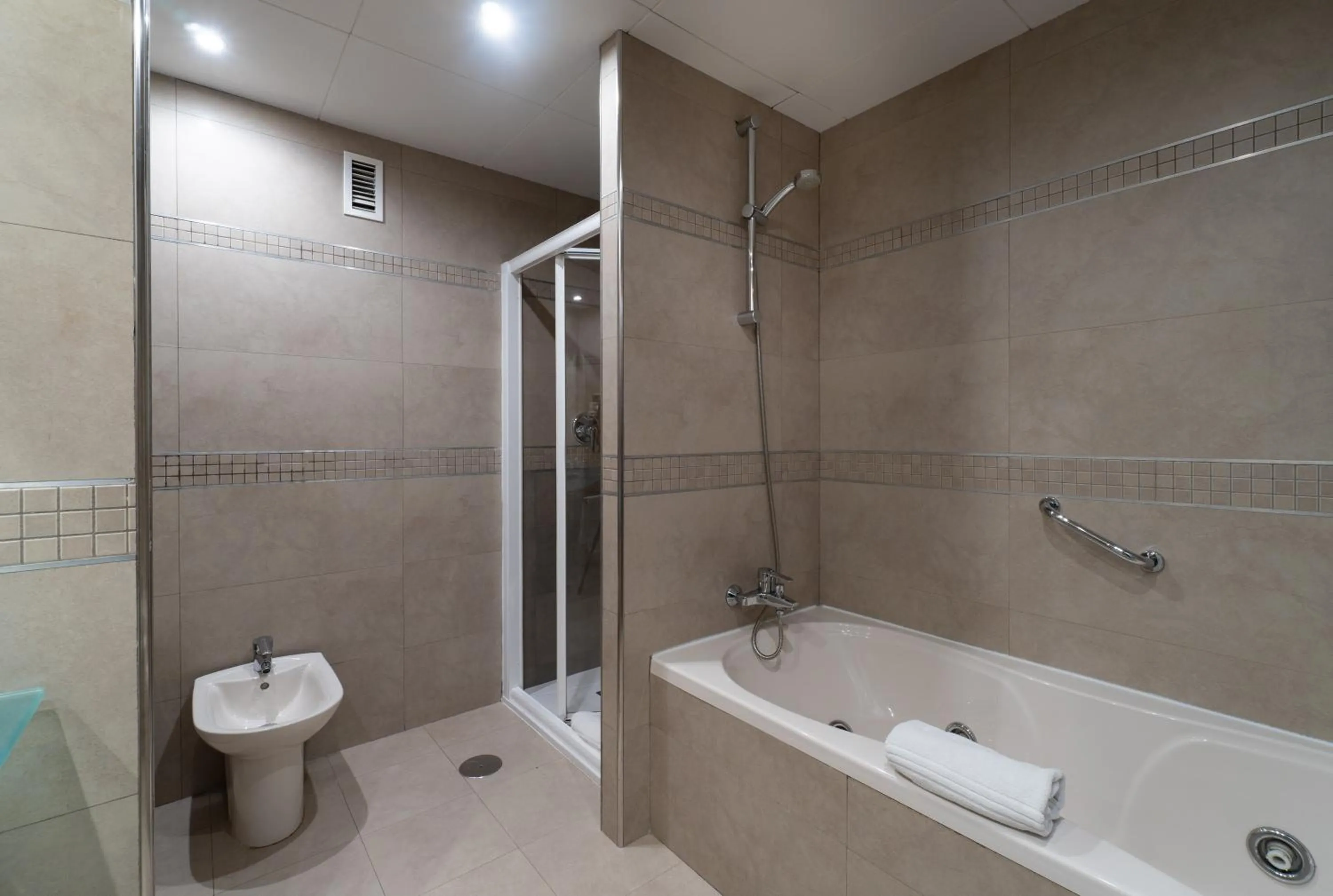 Shower in Hotel MS Maestranza Málaga Centro