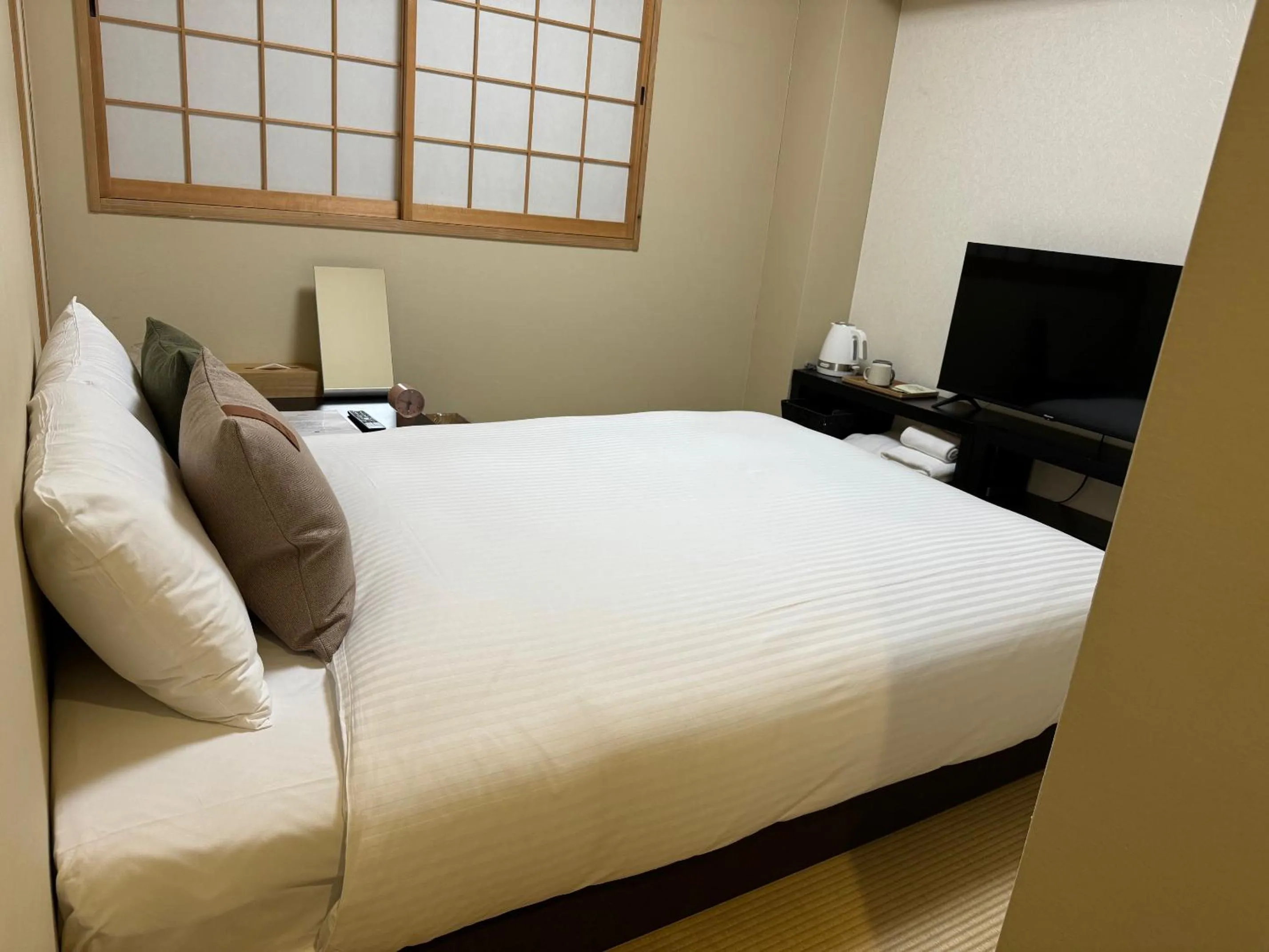 Bed in R Hotel-The Atelier Shinsaibashi East