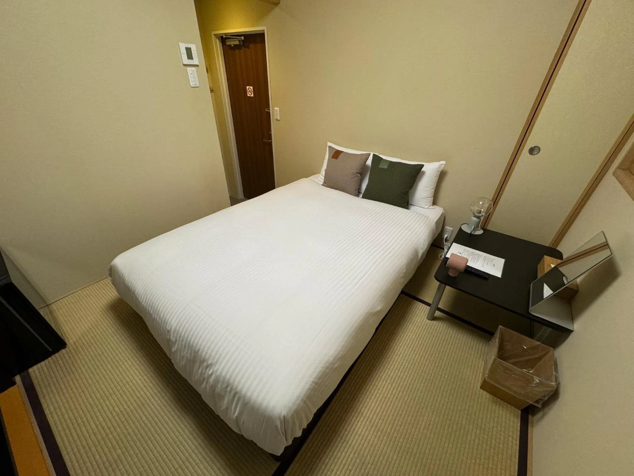 Bed in R Hotel-The Atelier Shinsaibashi East
