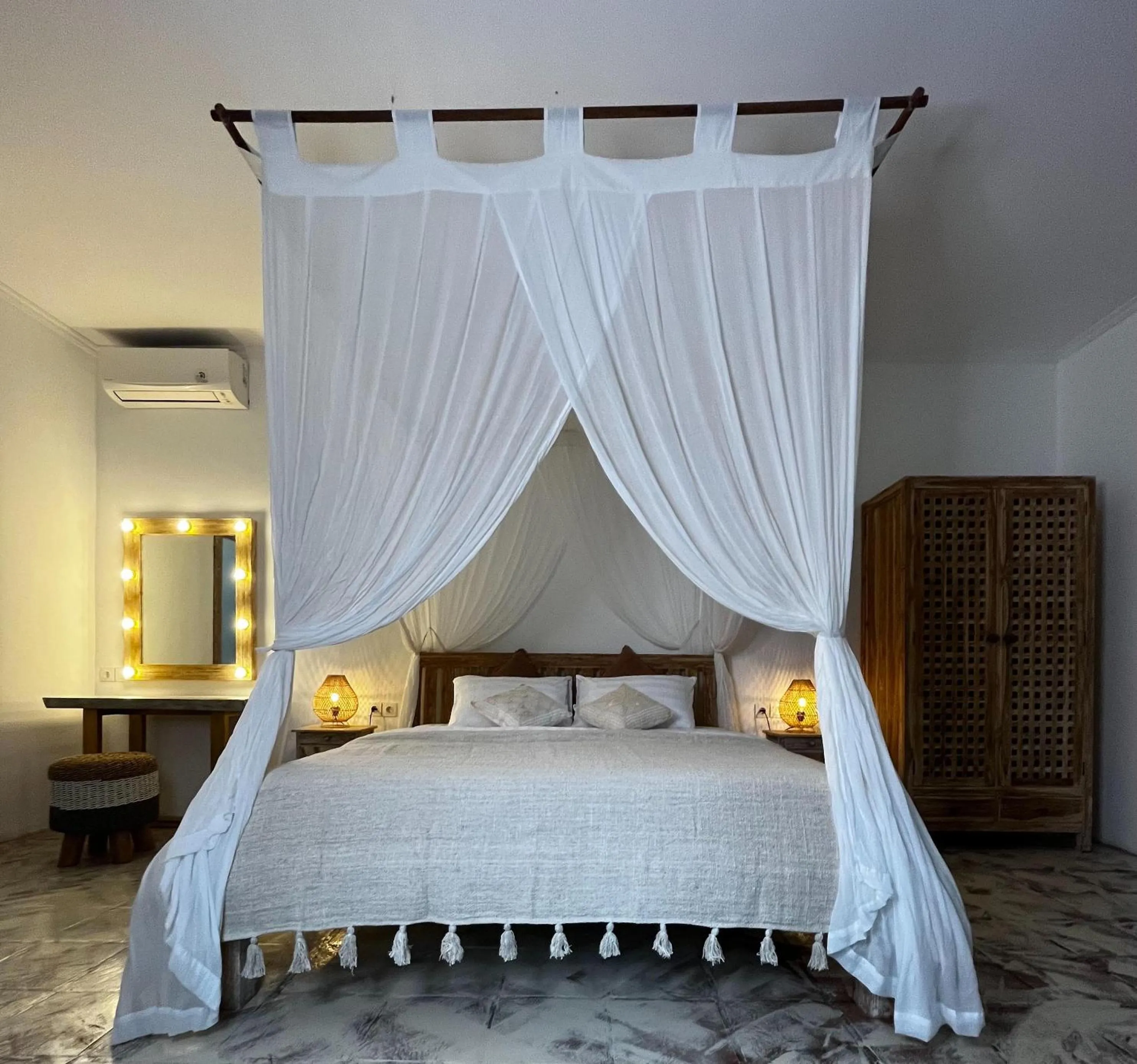Bed in Villa Neshama
