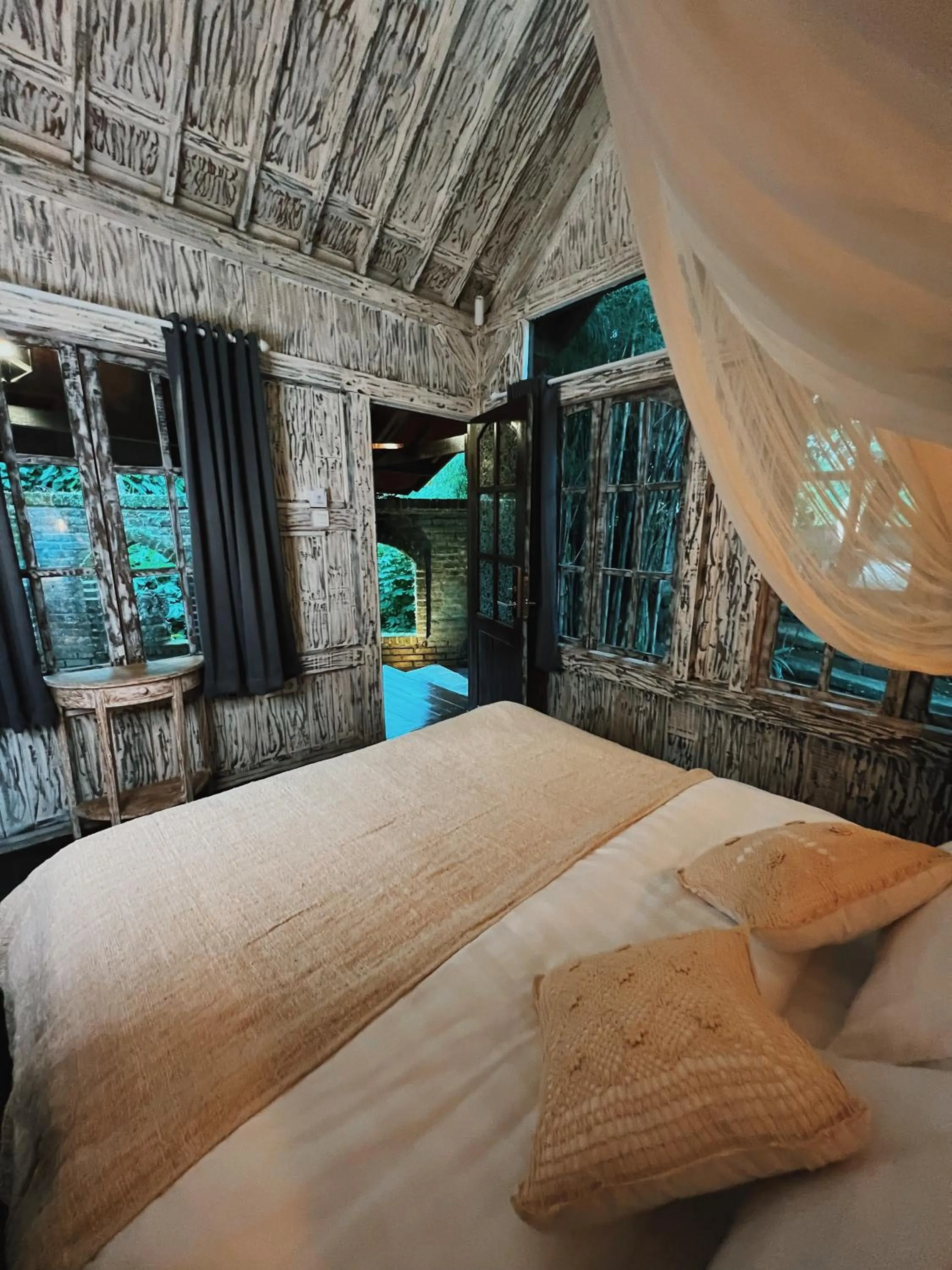 Bed in Villa Neshama