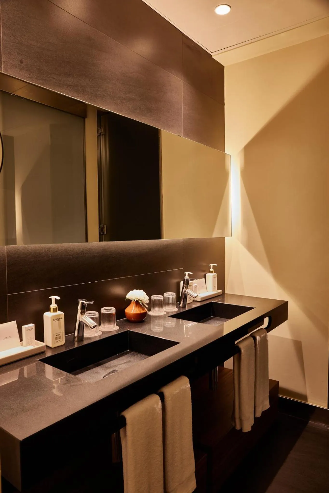 Bathroom in Grand Hotel Central, Small Luxury Hotels