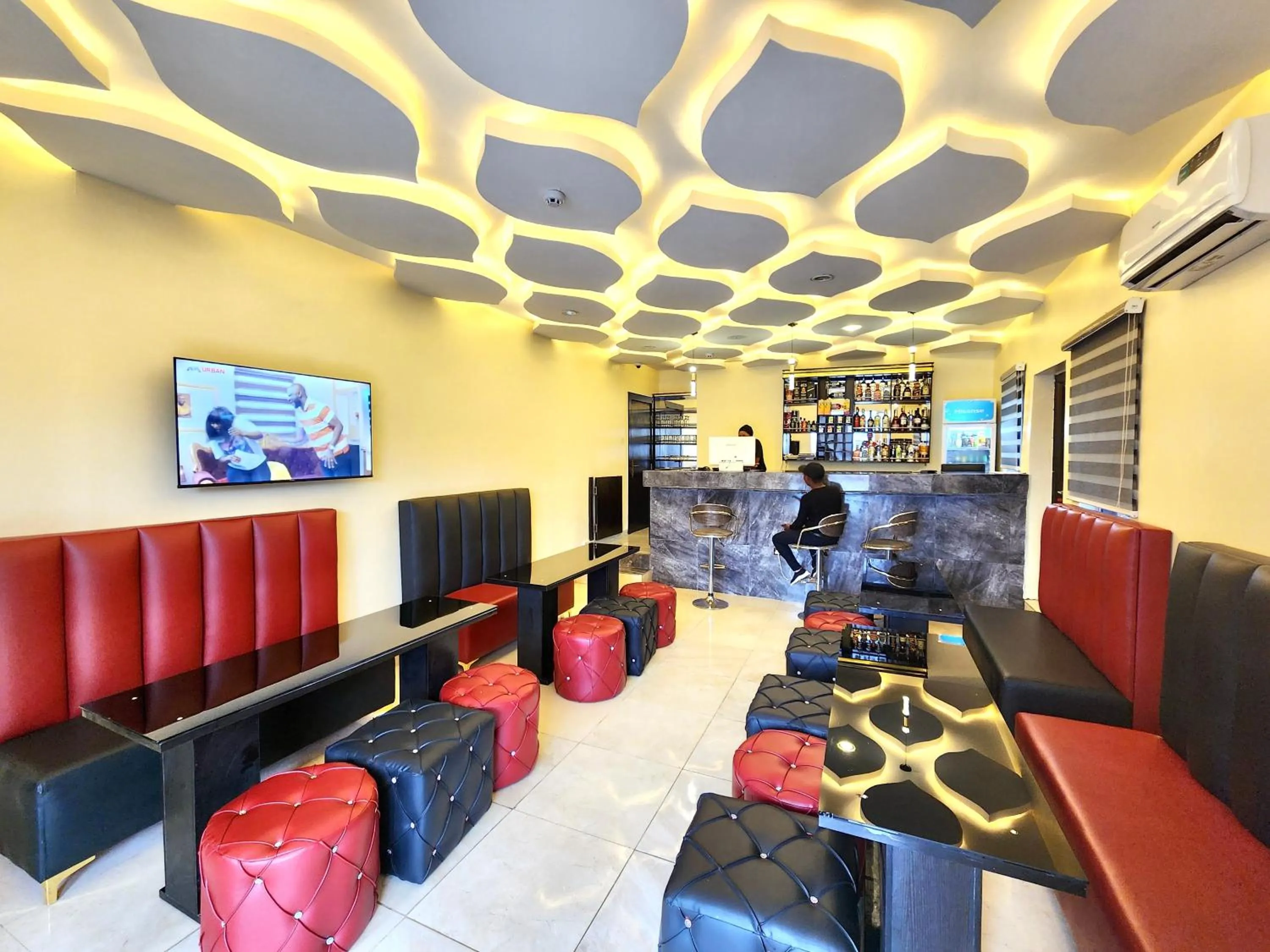 BBQ facilities in Buddiez Hotel & Resort