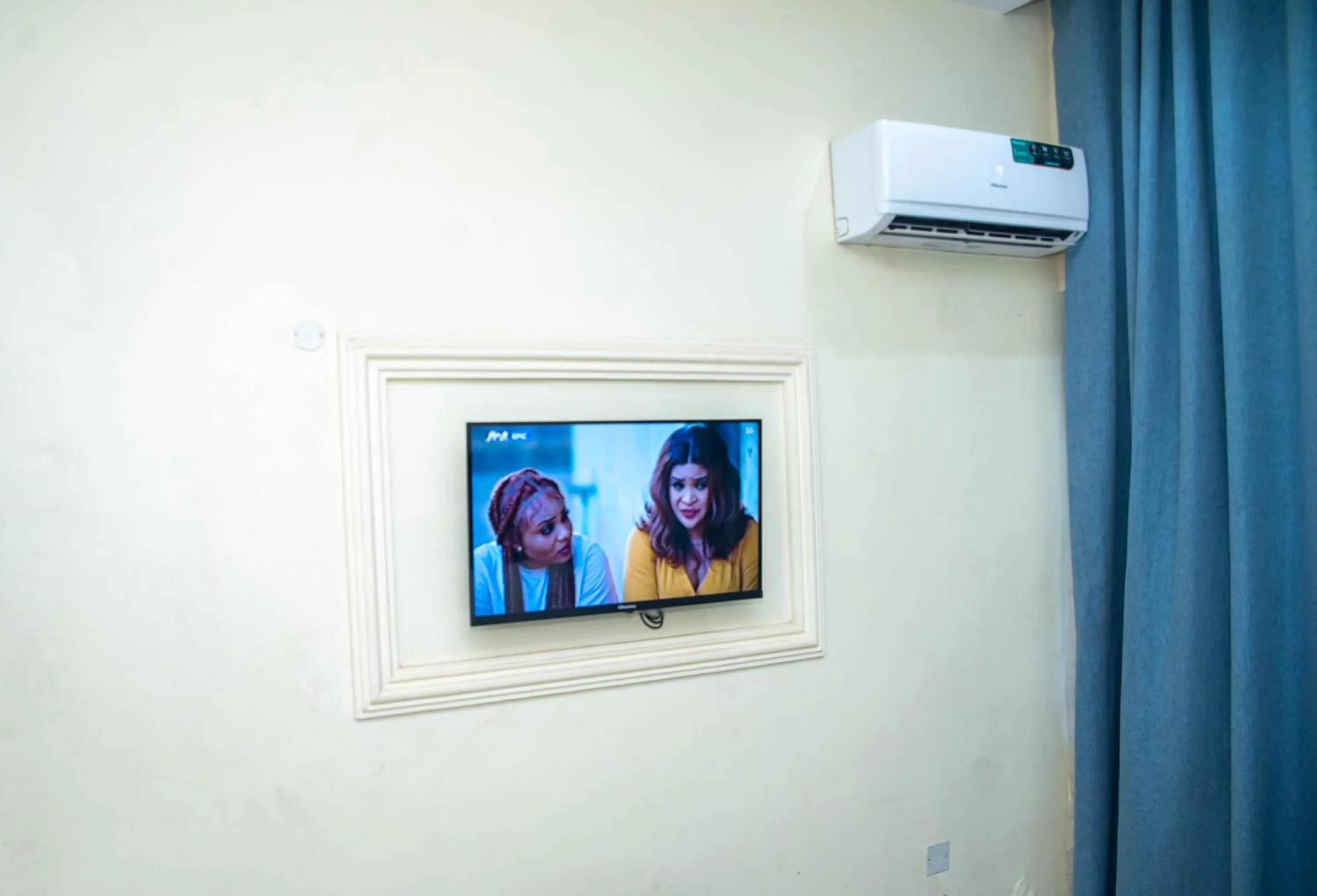 Buddiez Hotel & Resort