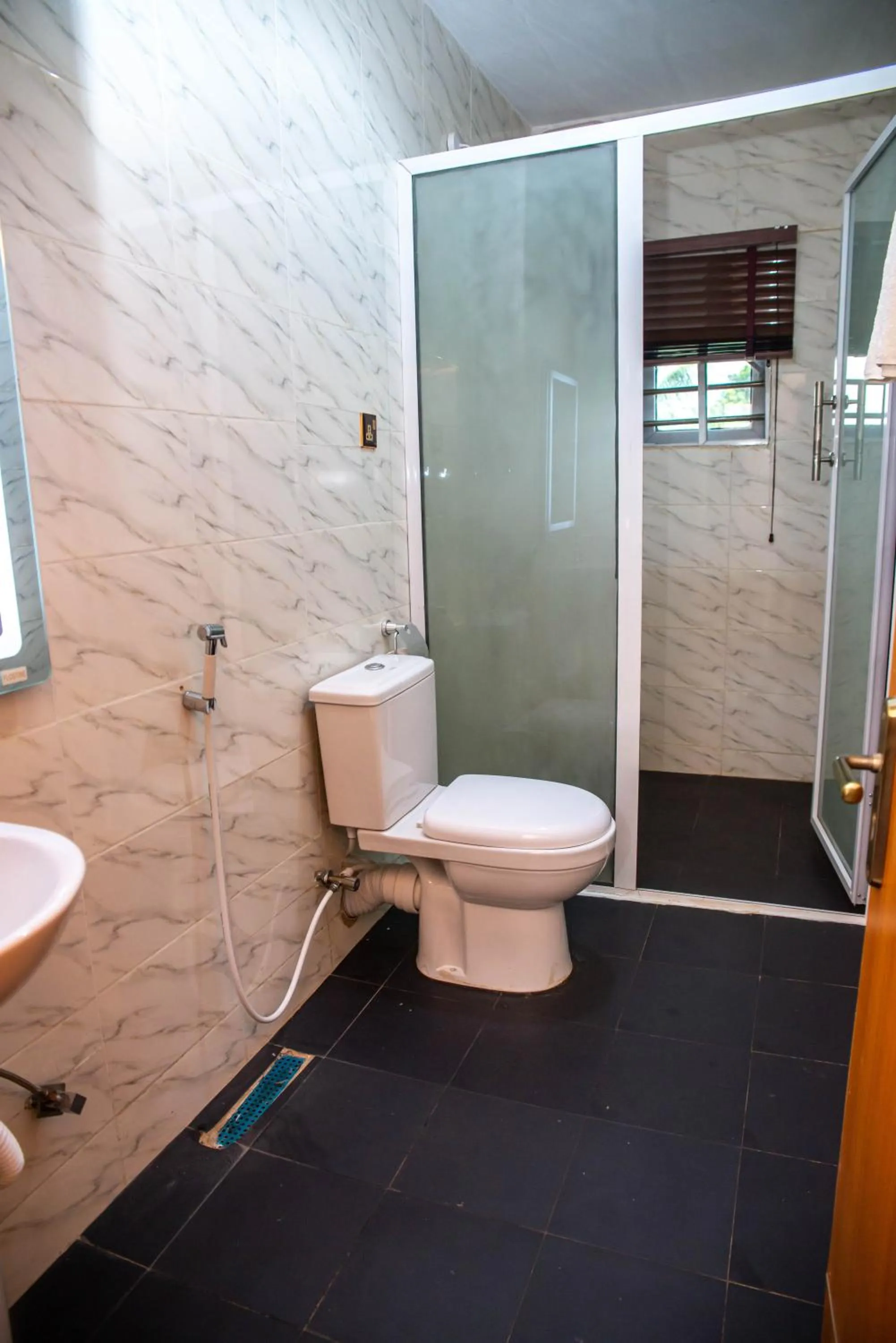 Buddiez Hotel & Resort