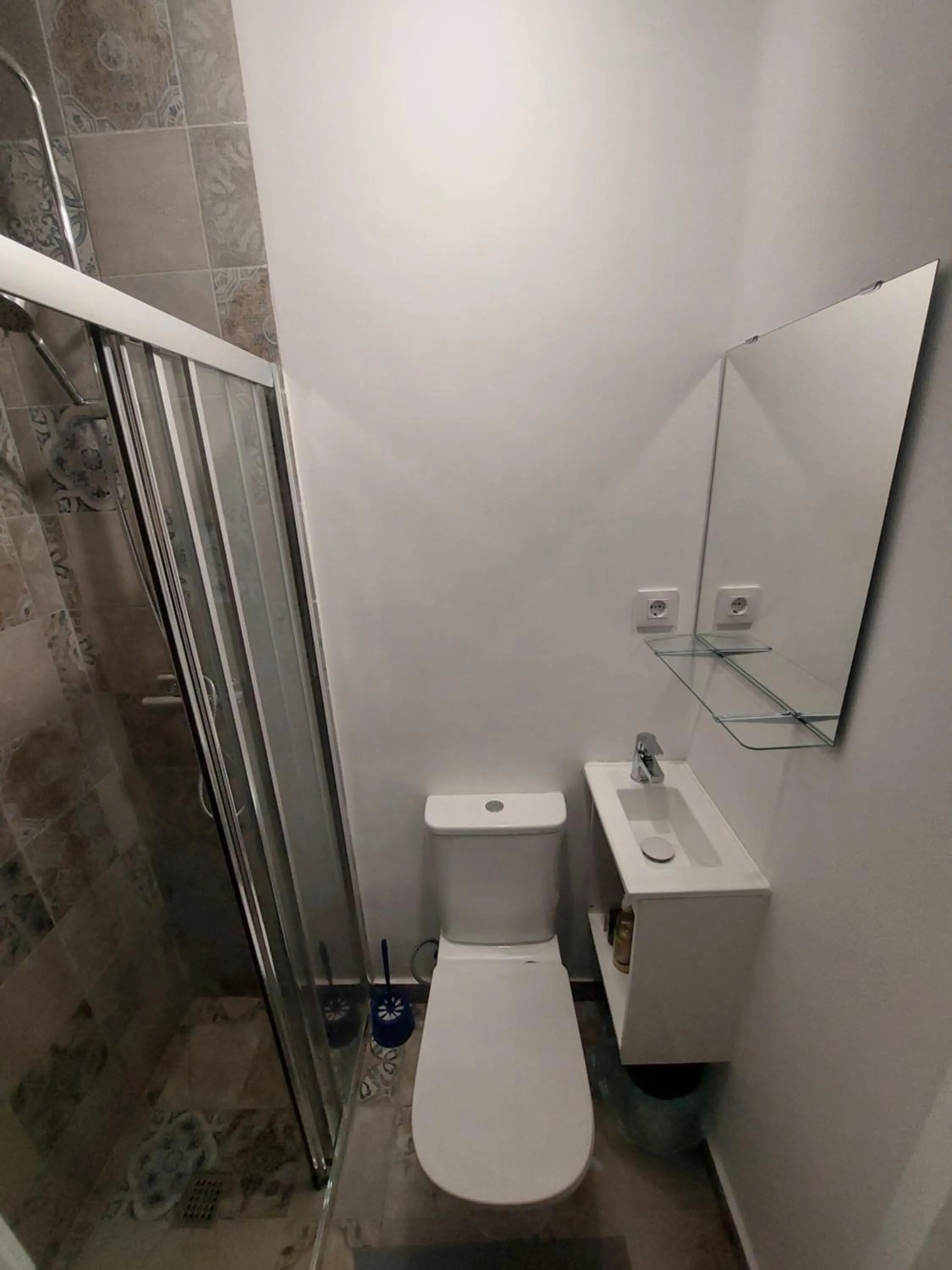 N1 Casa de Madrid - greenpeace line