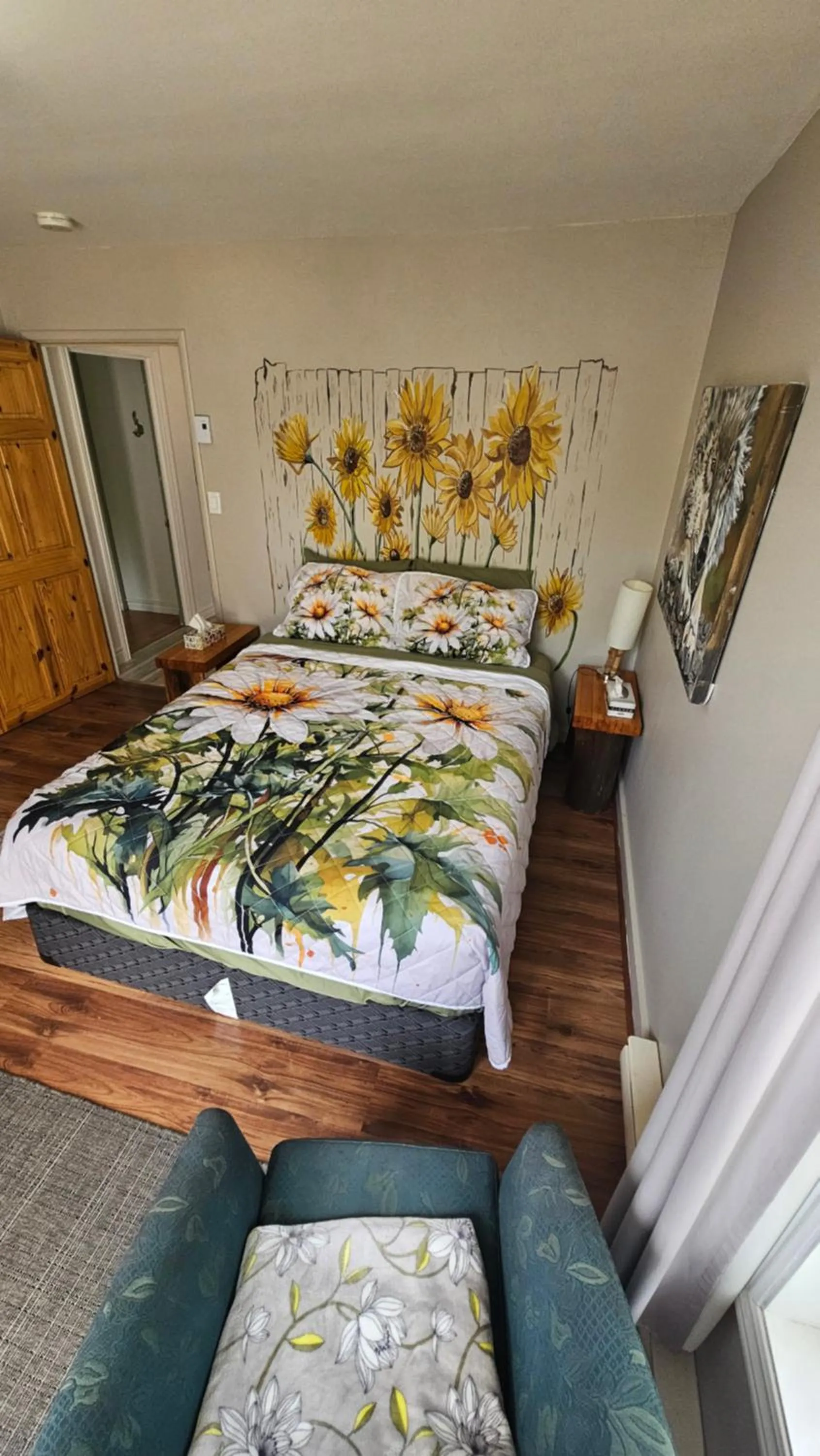 Bed in Séjour Flèche du fjord vue Saguenay Mont Valin