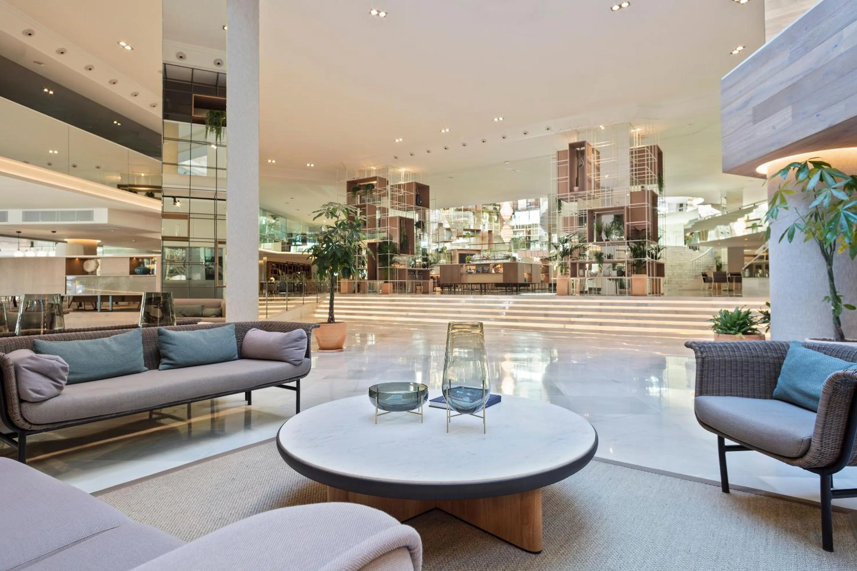 Lobby or reception in Meliá Palma Marina