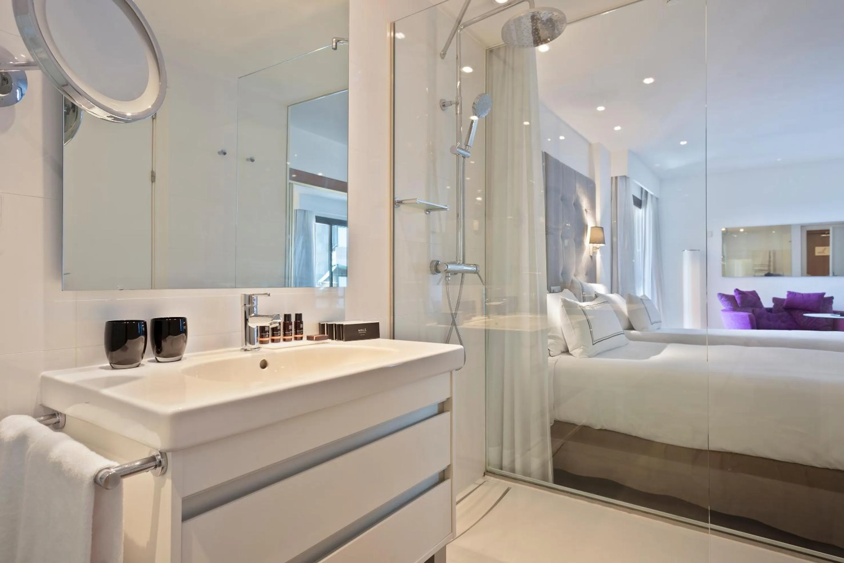 Decorative detail, Bed in Meliá Palma Marina