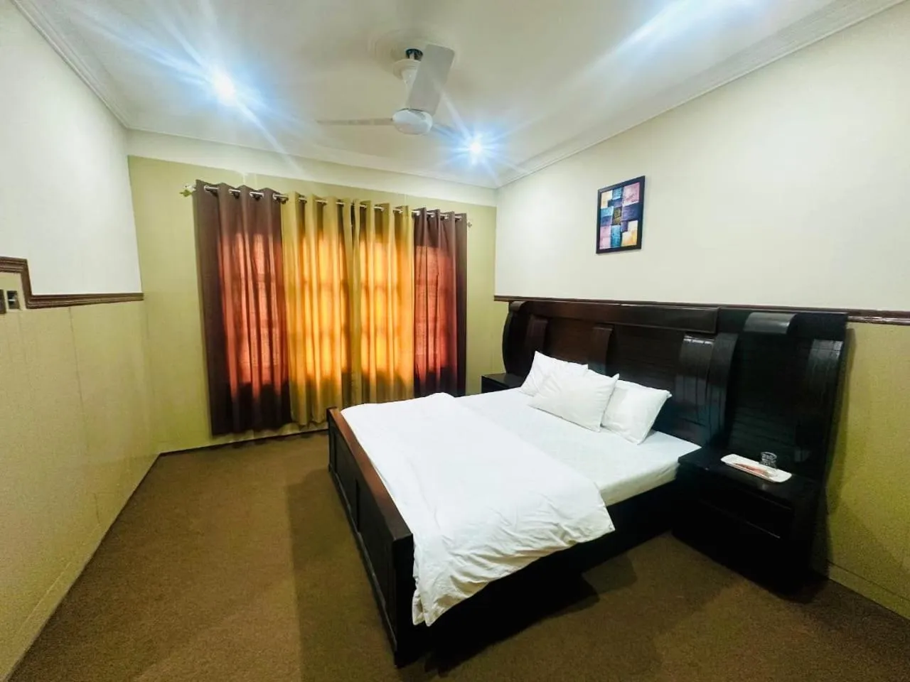 Photo of the whole room in The Yak Motel