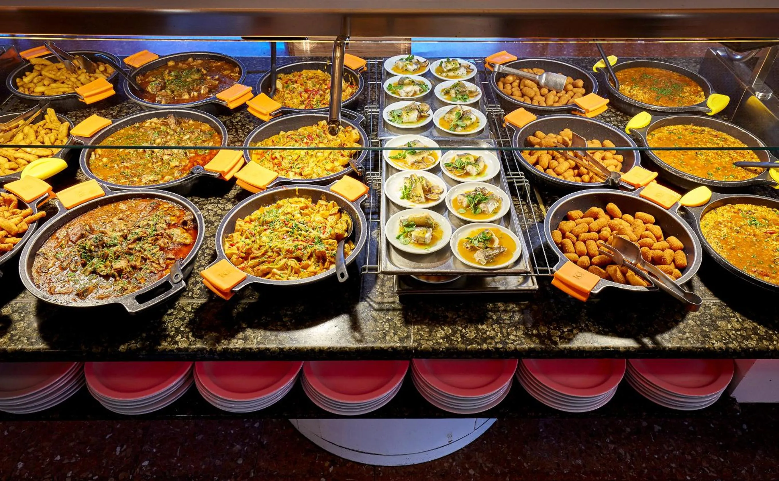 Restaurant/places to eat in Hotel Samba