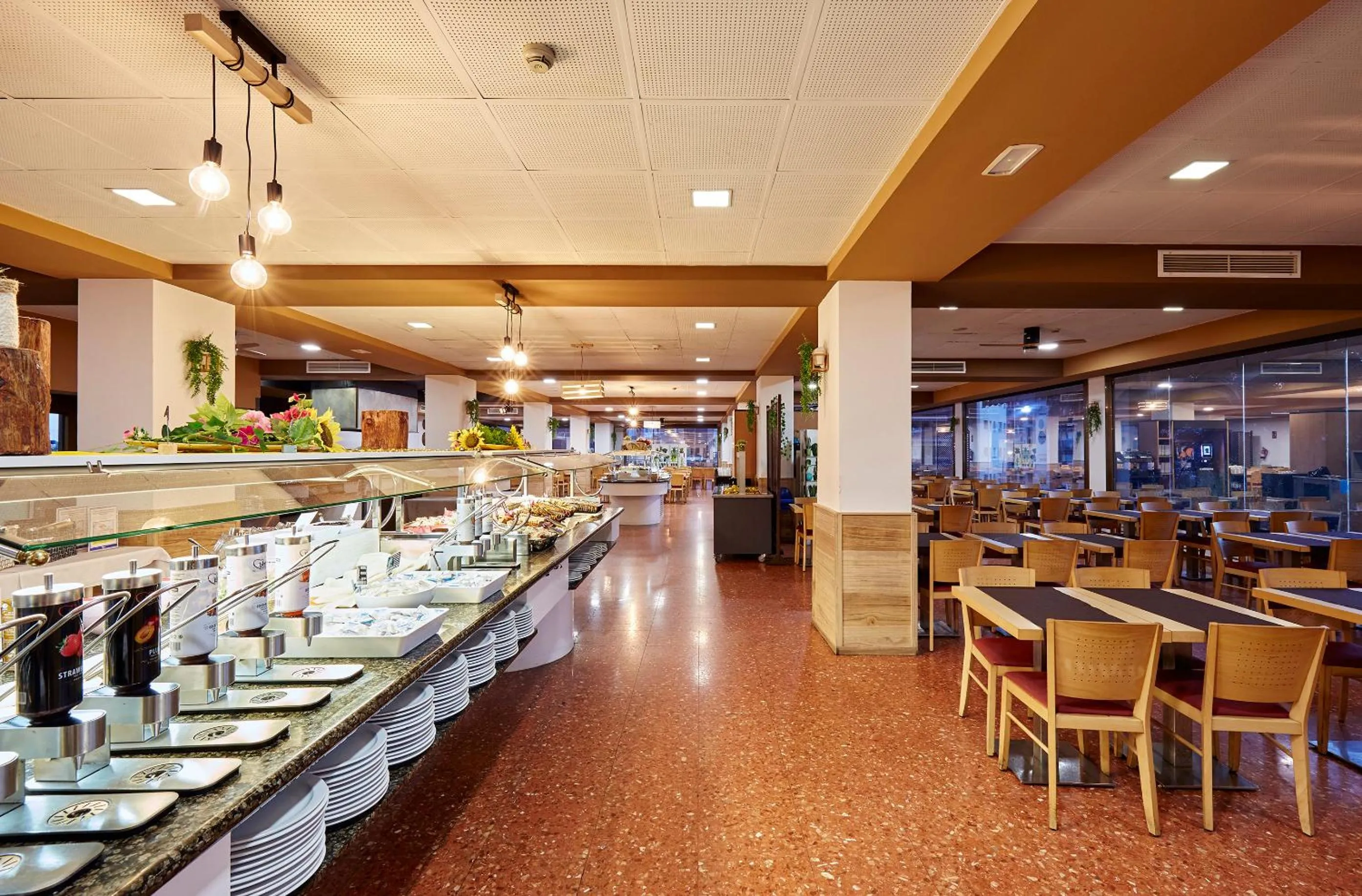 Restaurant/places to eat in Hotel Samba