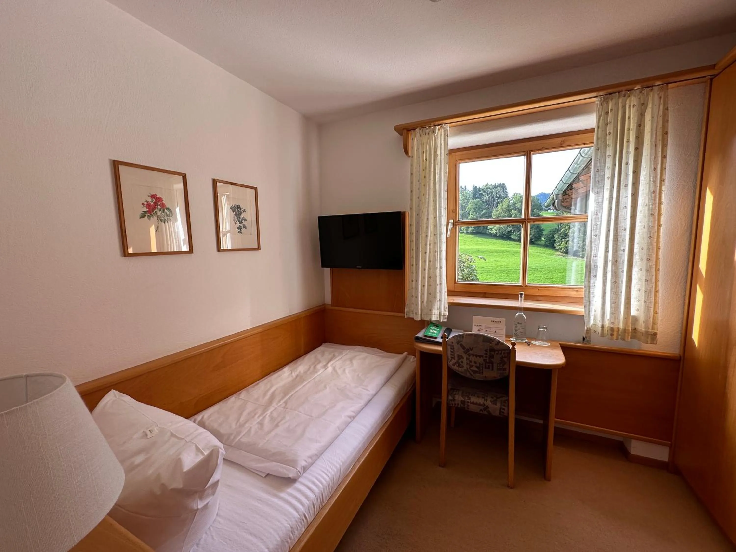 View (from property/room), Bed in Landhotel Maiergschwendt inkl Chiemgaukarte