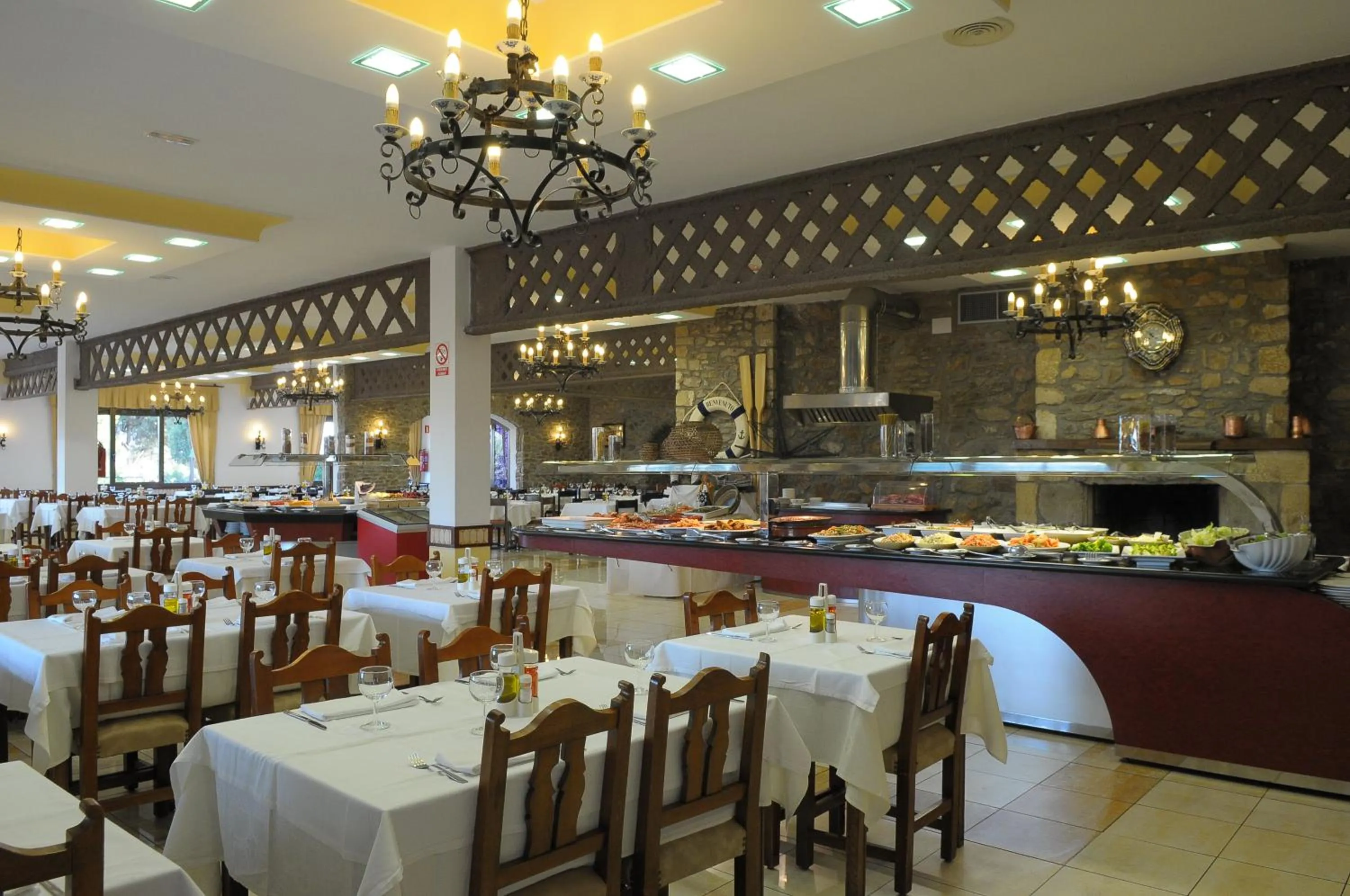 Restaurant/places to eat in Hotel San Carlos
