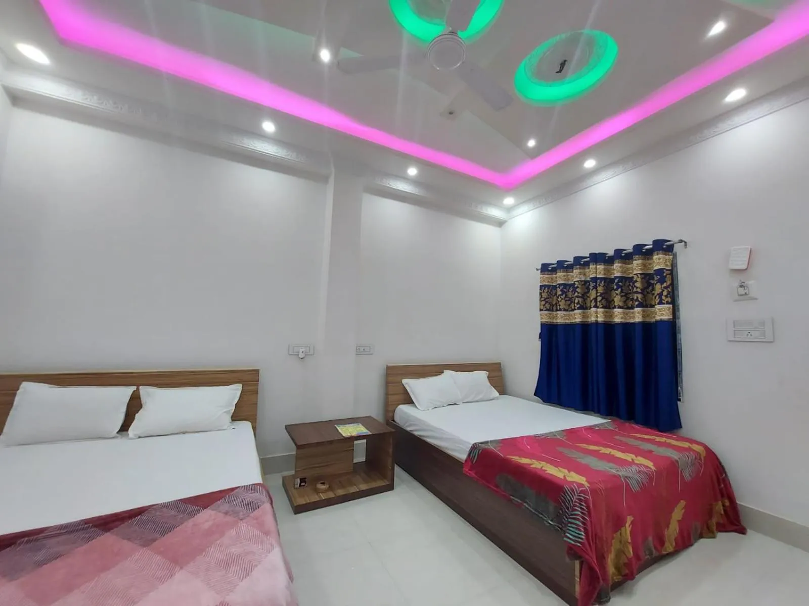 Bed in Sea Wave Beach Resort