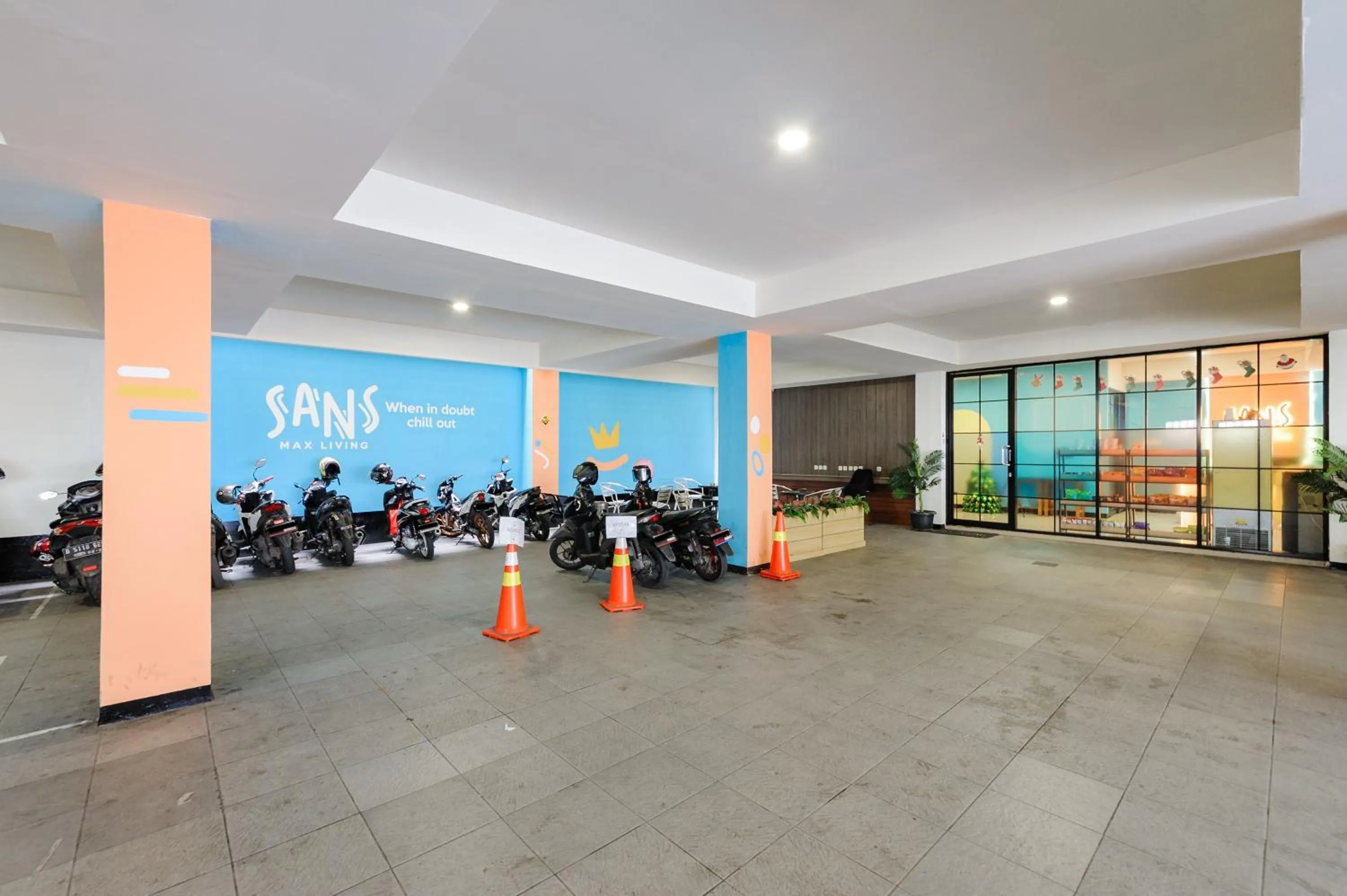 Parking in Sans Hotel Max Living Cengkareng