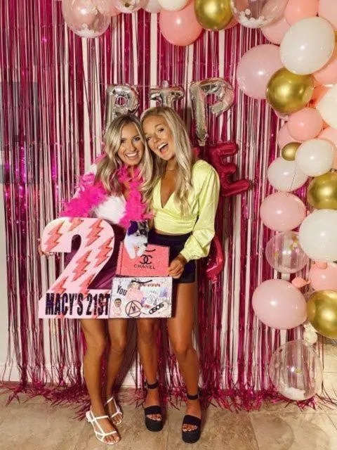 People in Giza Pyramids Hotel