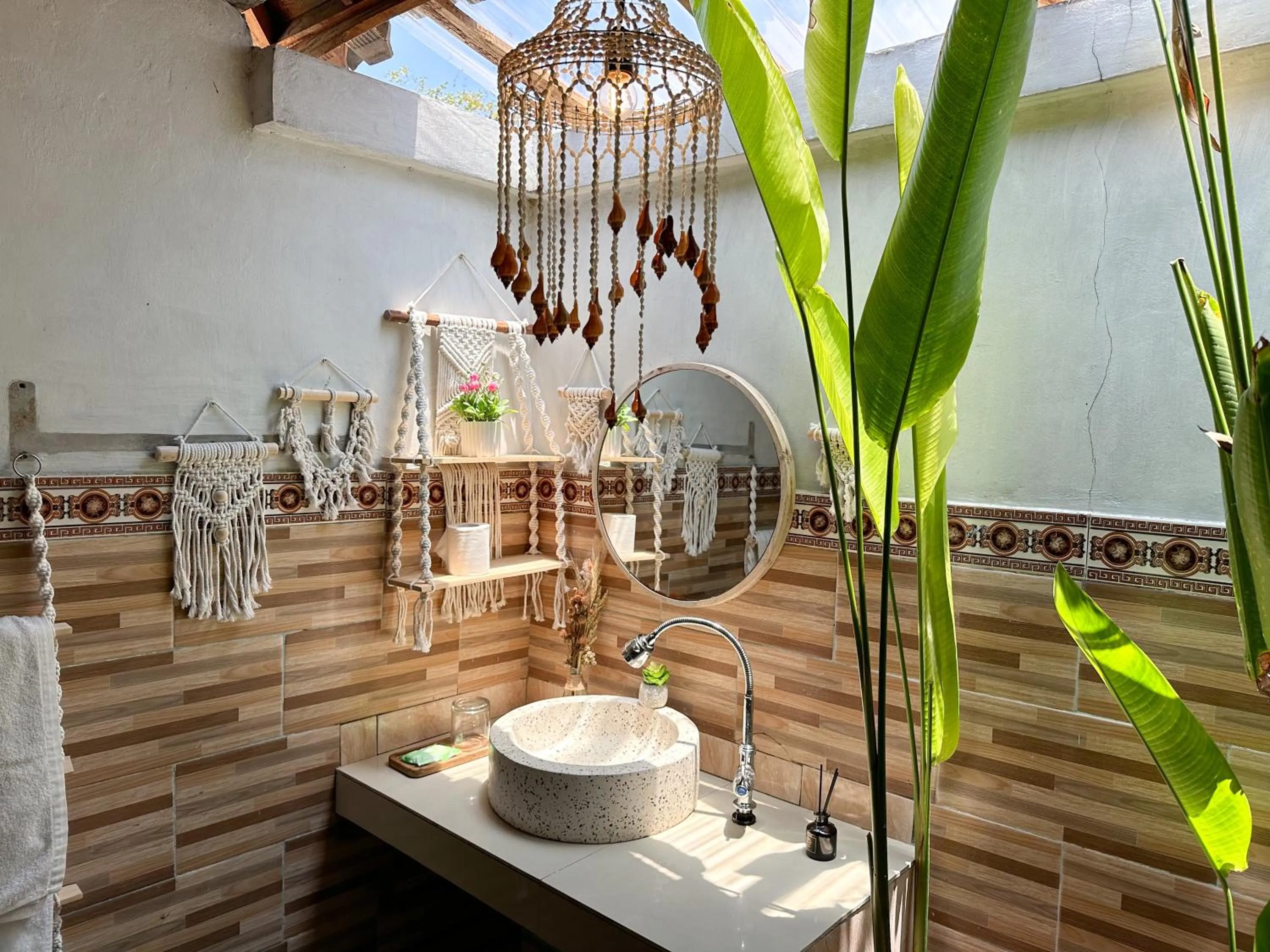 Bathroom in Sunset Hill Penida Resort