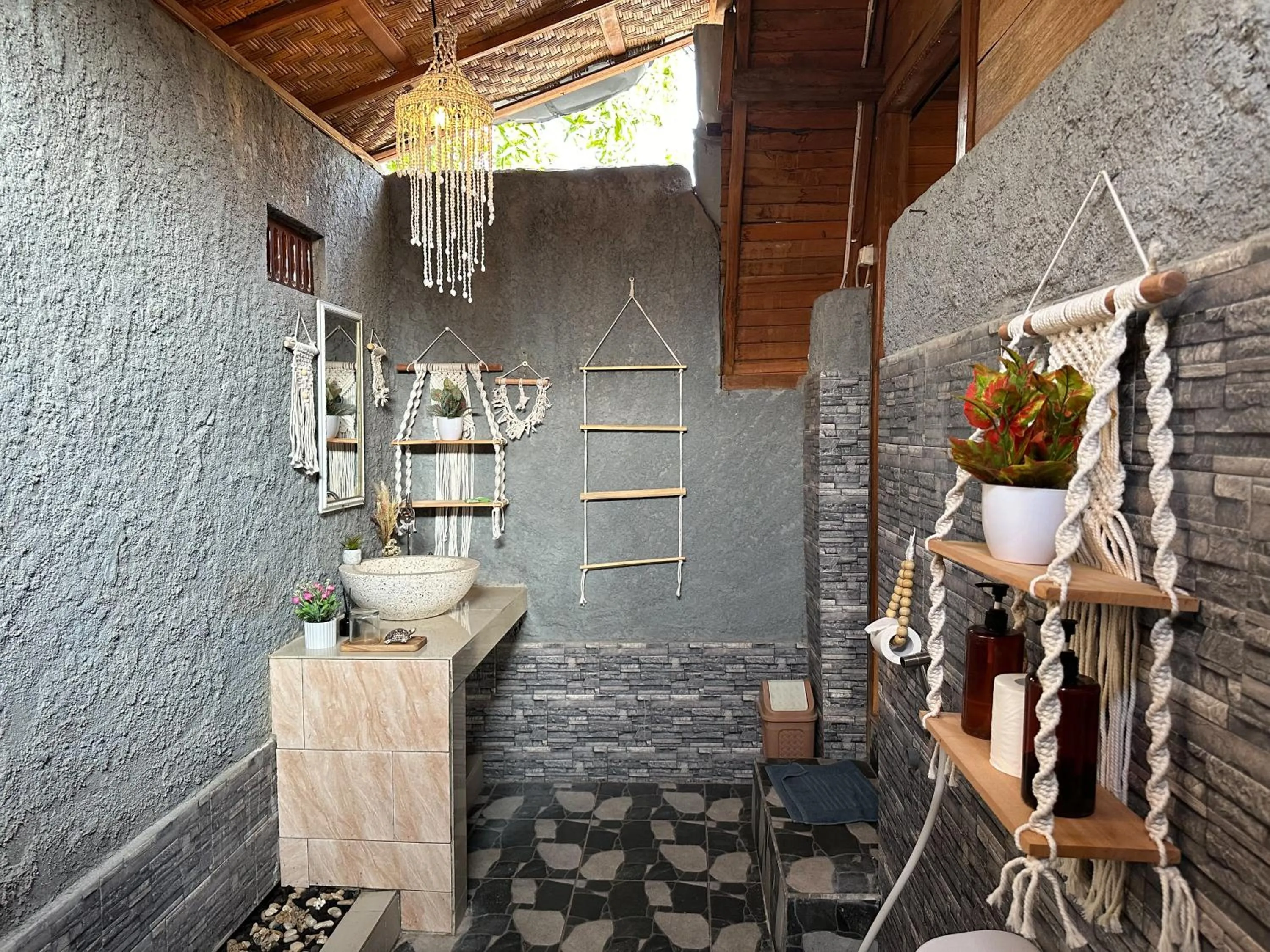 Sunset Hill Penida Resort