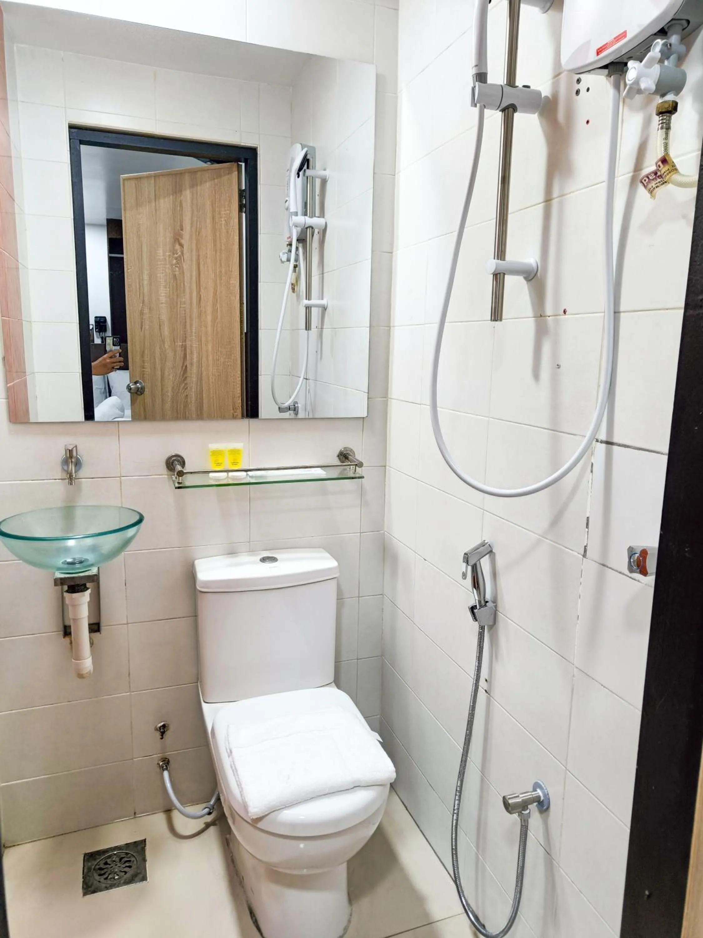 Toilet in Red Velvet Inn Bukit Bintang