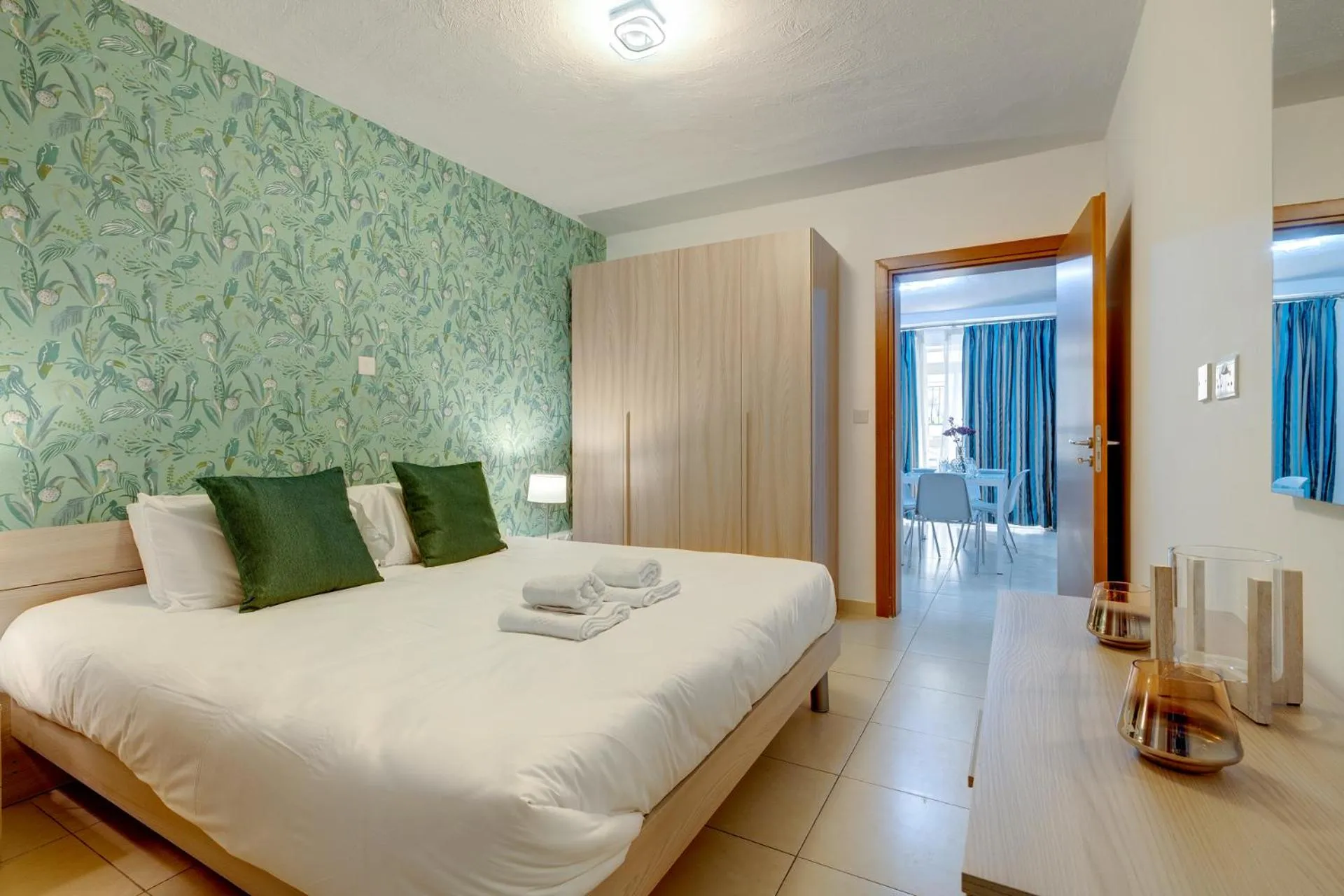 Bedroom, Bed in Sliema Tigne Suites