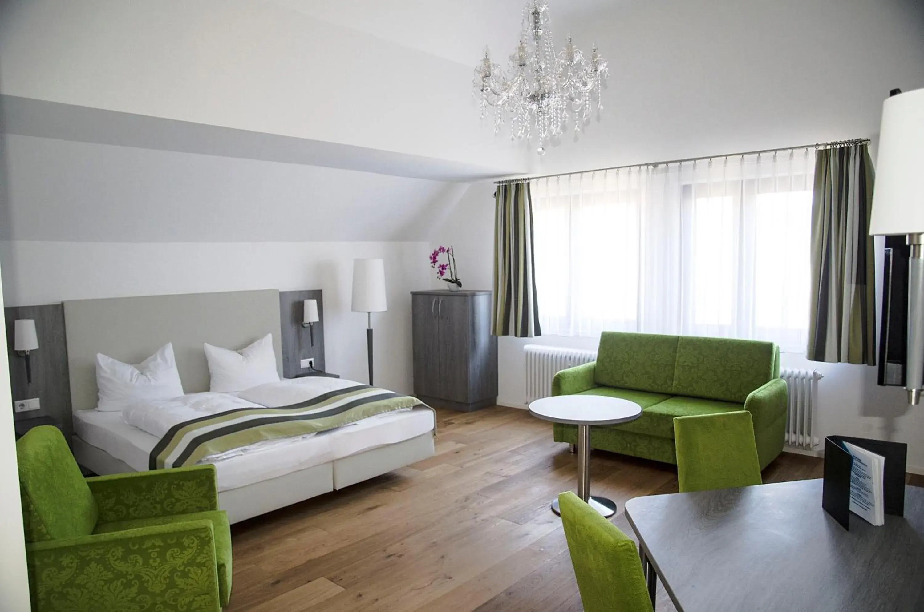 Grand Deluxe Double or Twin Room - single occupancy in Hotel am Schloss Grand Deluxe Double or Twin Room - single occupancy in Hotel am Schloss
