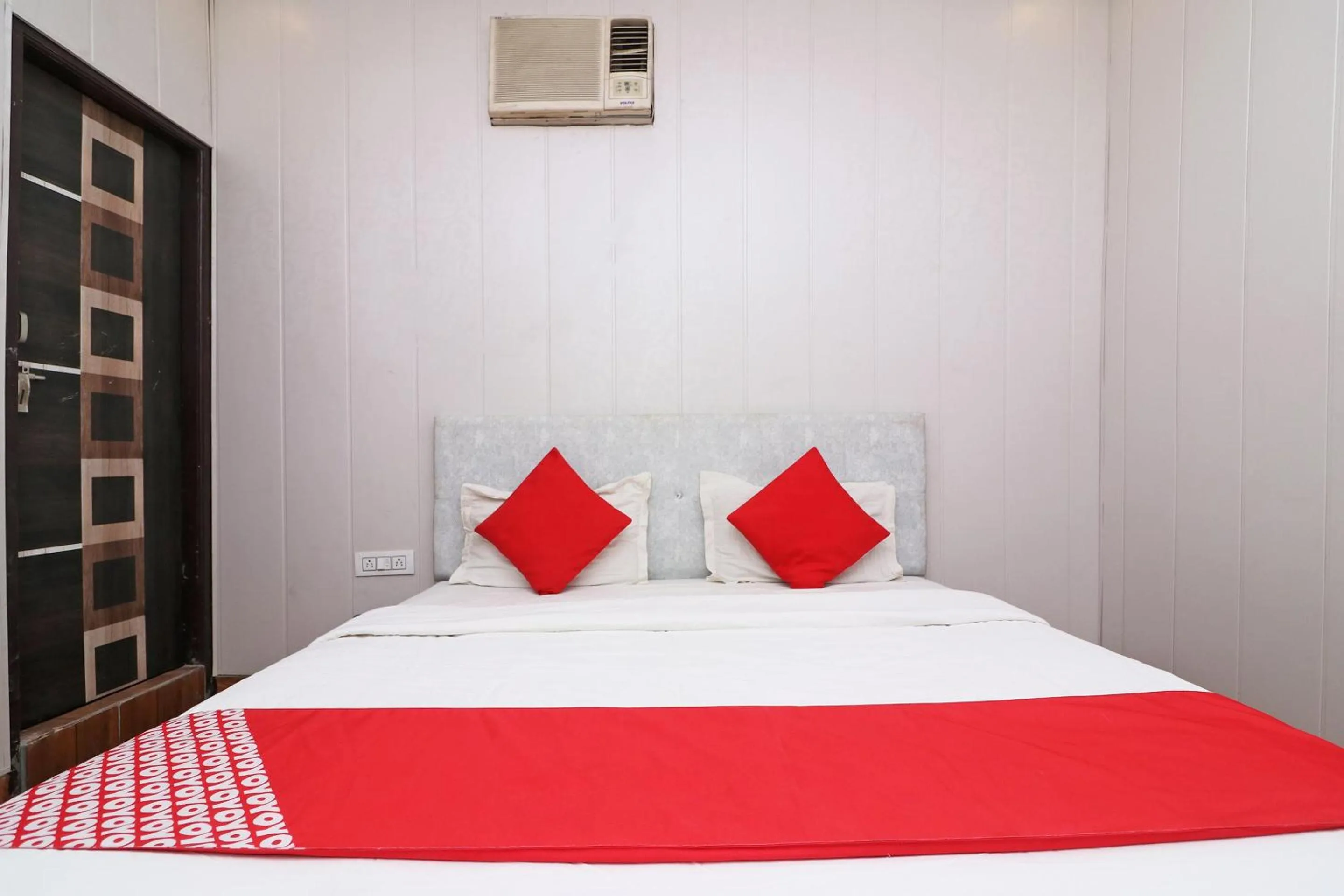 Bedroom, Bed in OYO 81074 Hotel Adb