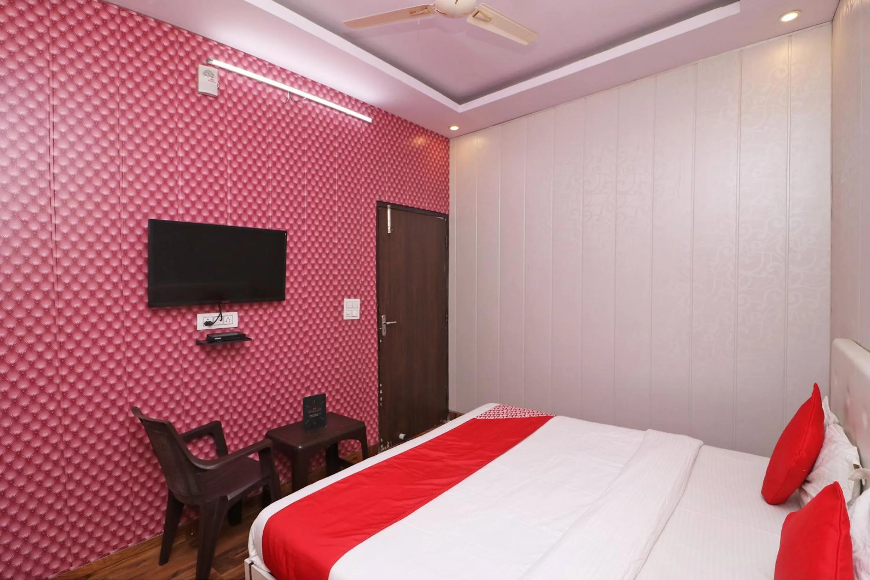 Lobby or reception, Bed in OYO 81074 Hotel Adb
