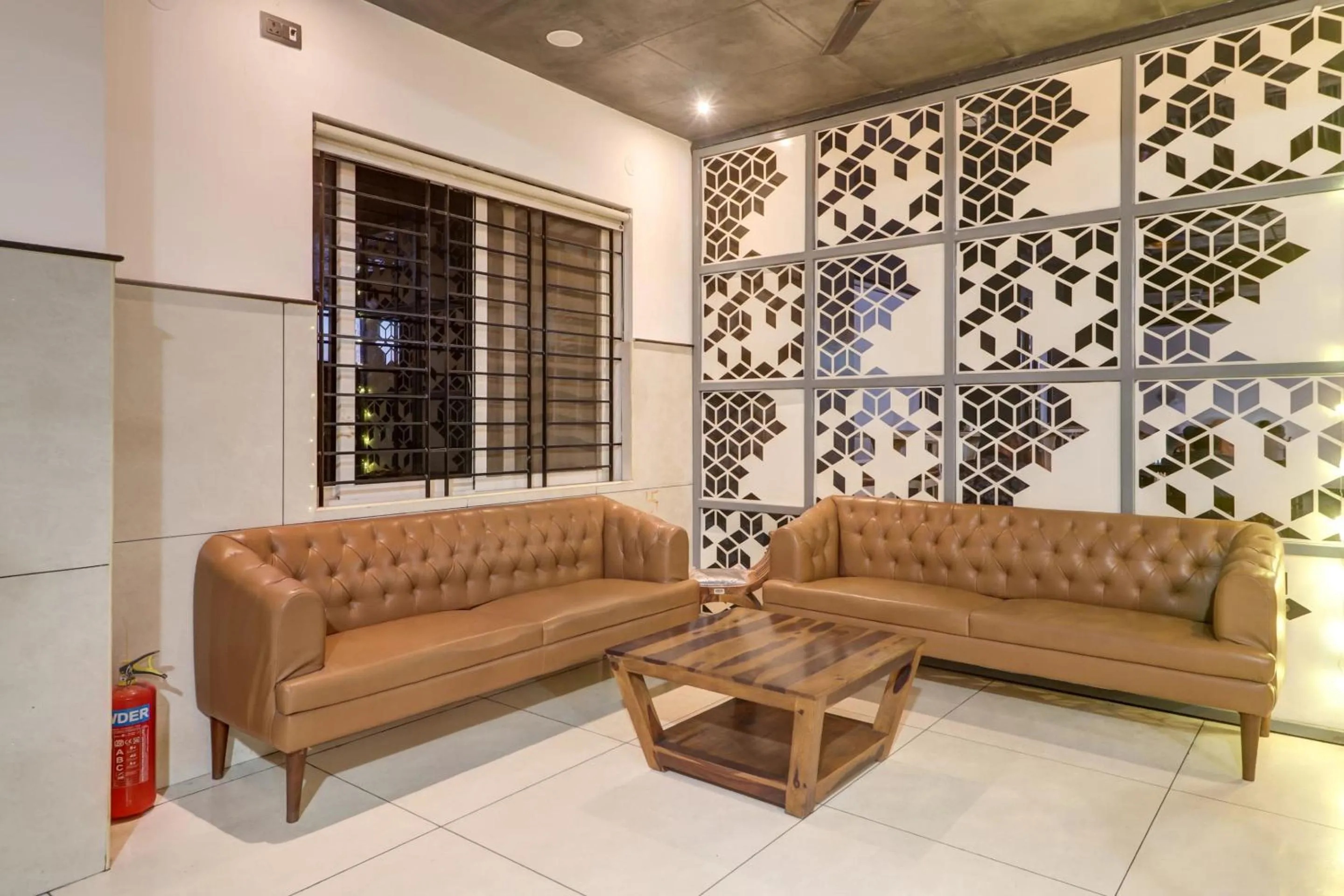 Restaurant/places to eat in Townhouse OAK De Alphabet Hotel Bolarum