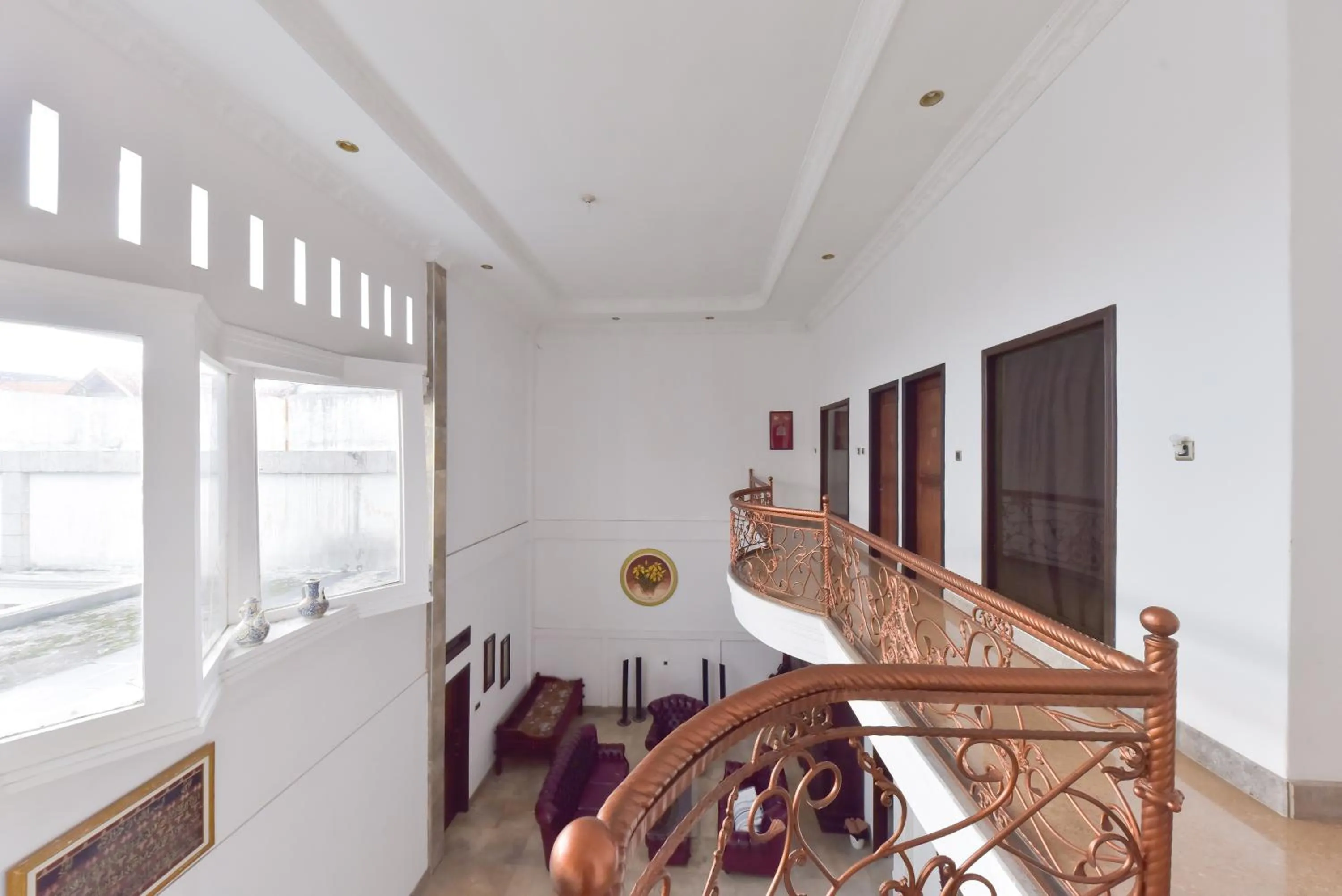 Balcony/Terrace in RedDoorz Syariah near Dago Pakar 2