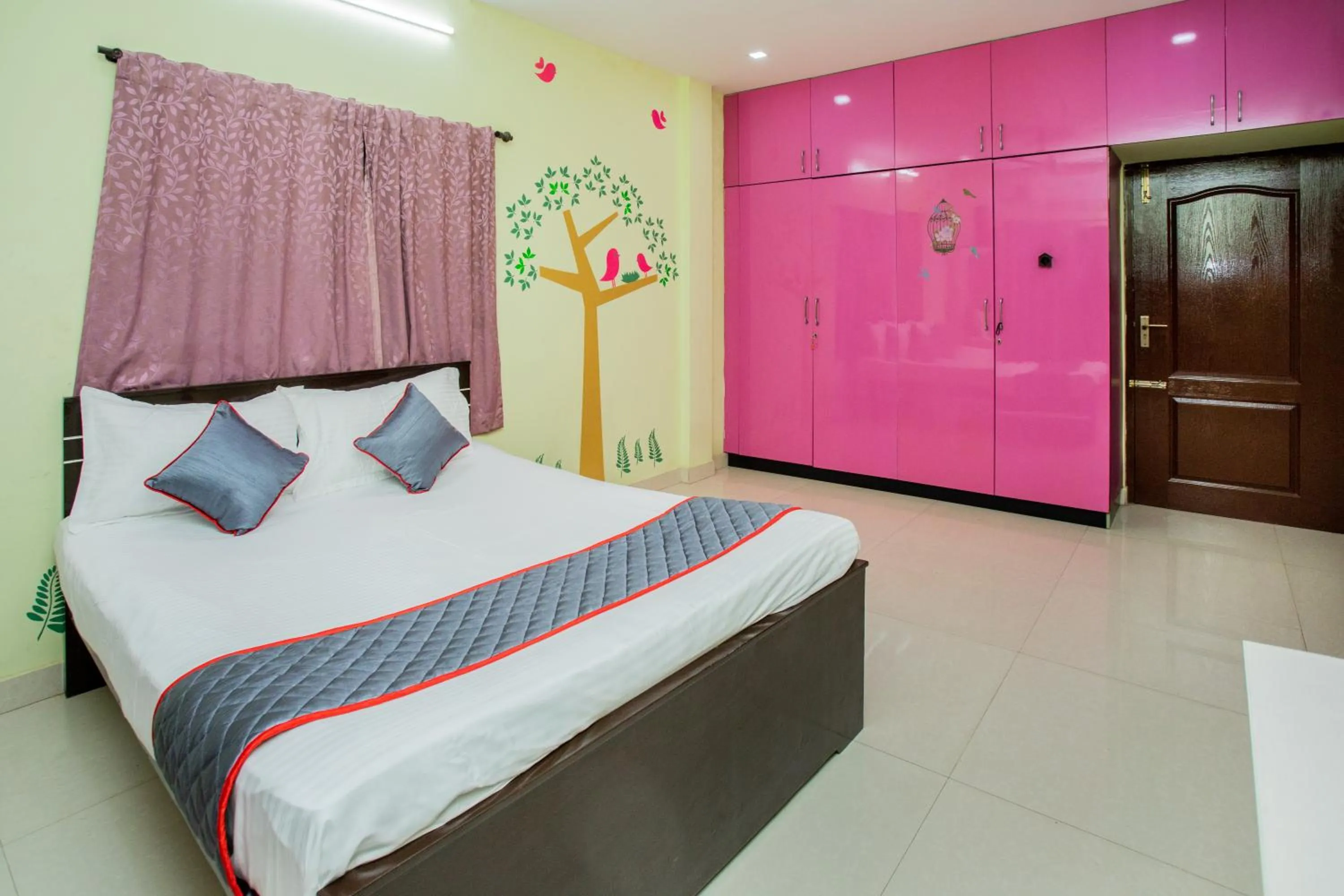 Property building, Bed in ITs SOUTH EAST RESIDENCY