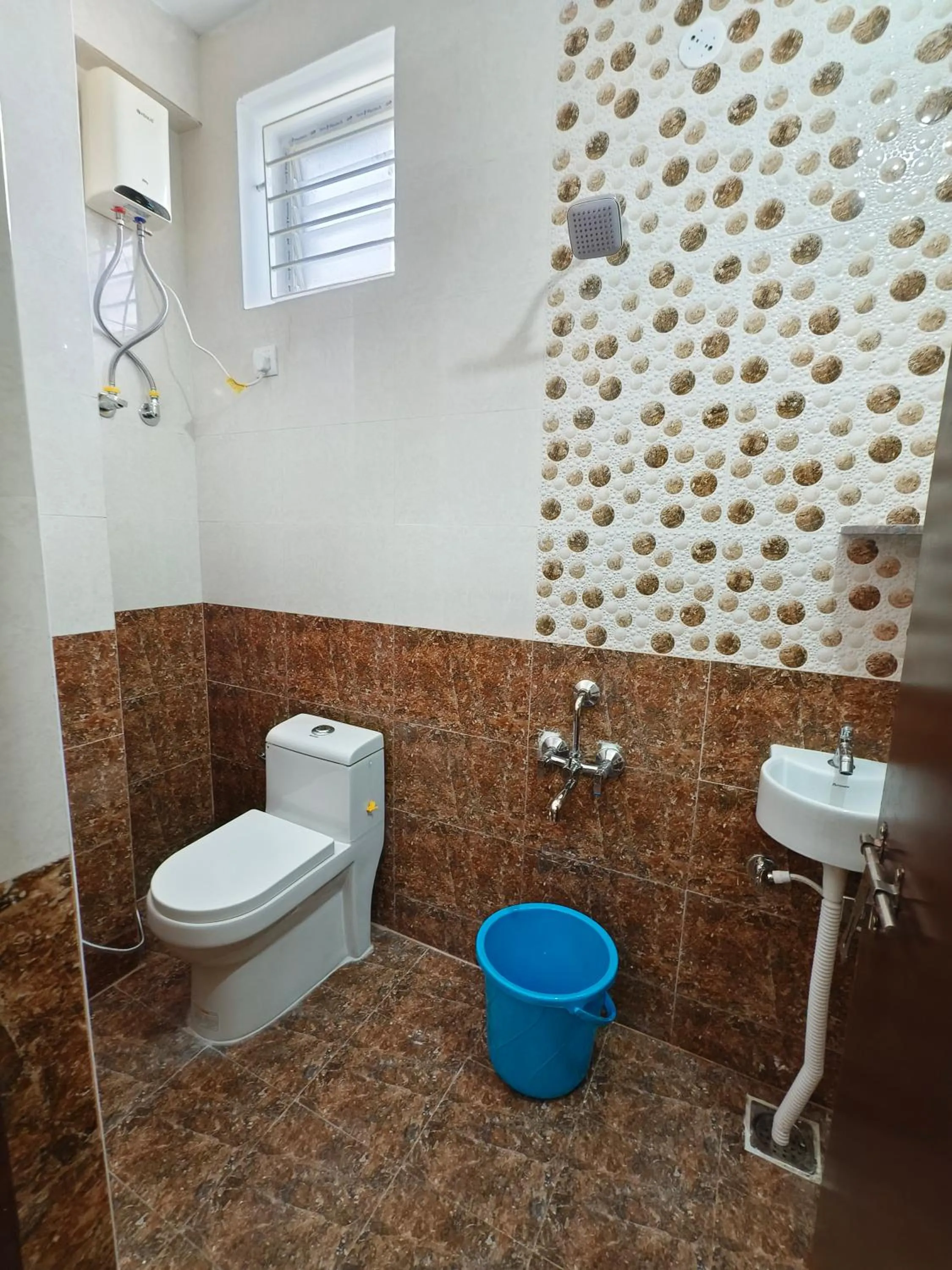Bathroom in ITs SOUTH EAST RESIDENCY