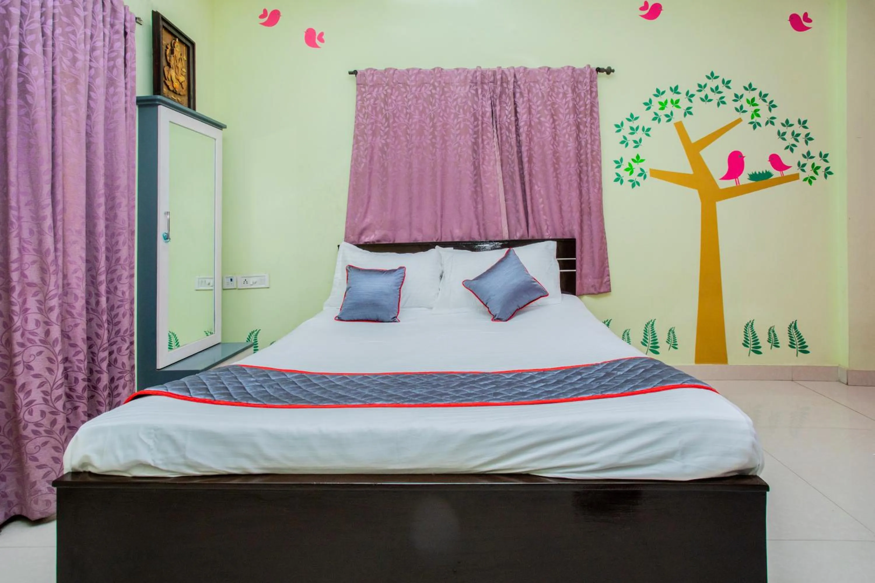 Property building, Bed in ITs SOUTH EAST RESIDENCY