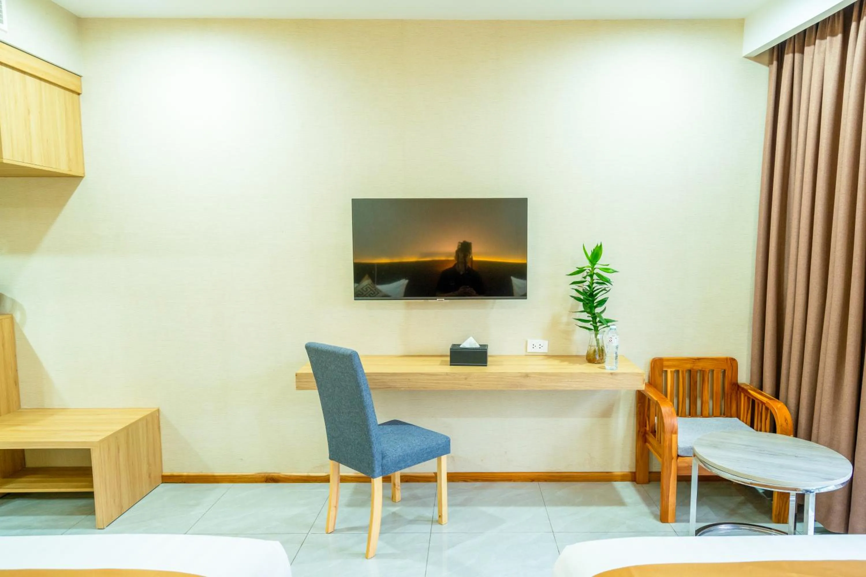 TV and multimedia in S Vangvieng Boutique Hotel