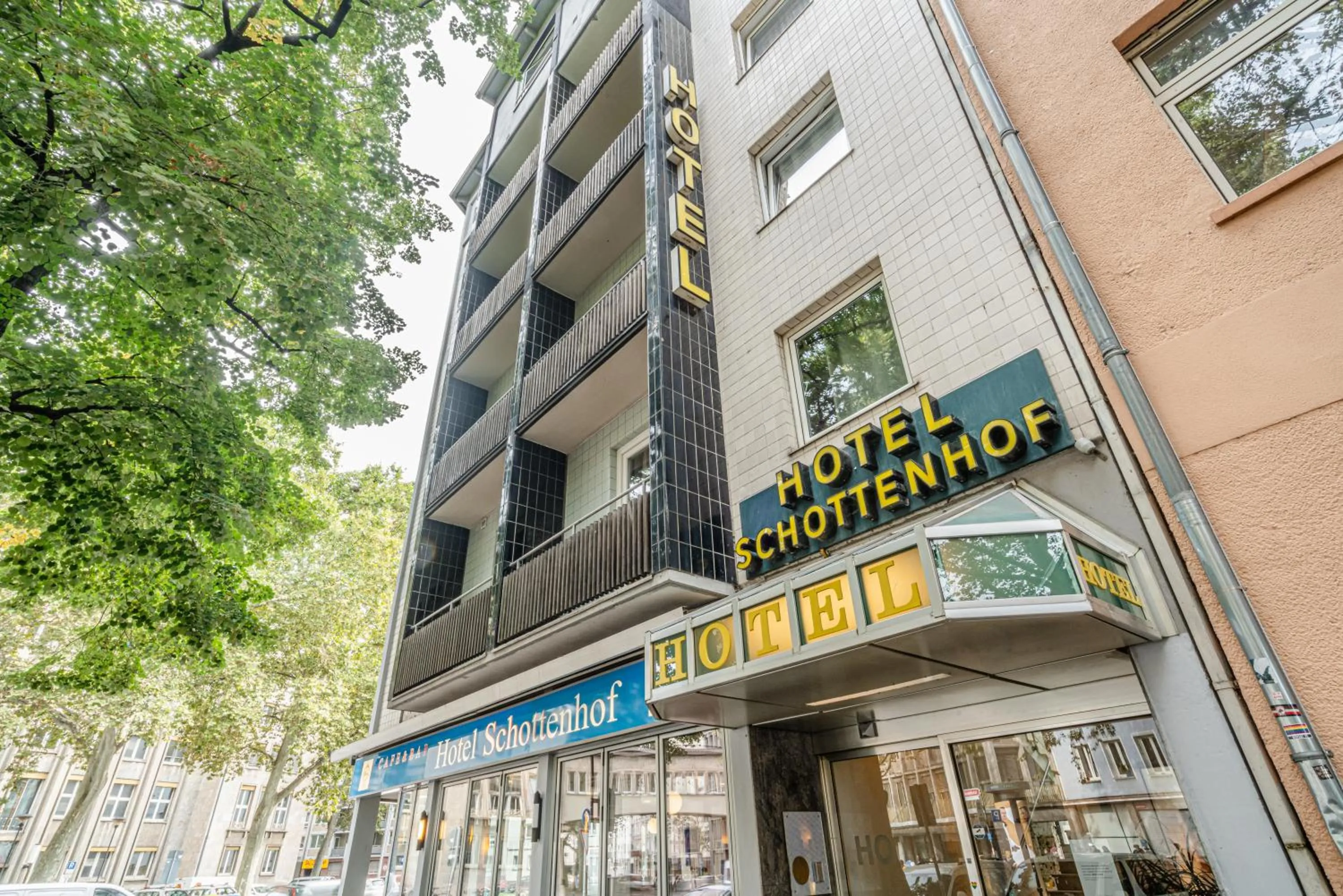 Property building in Hotel Schottenhof