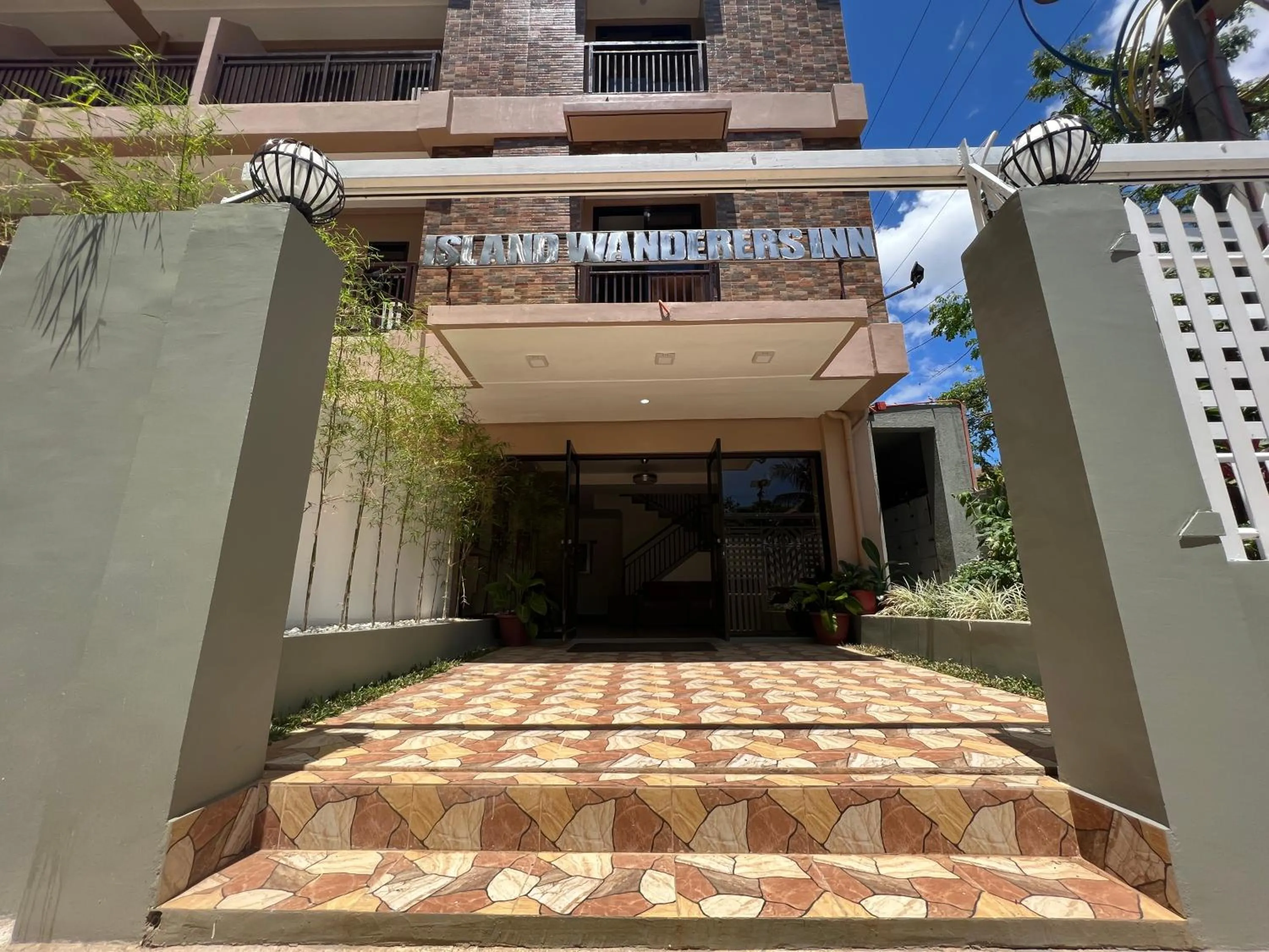 Island Wanderers Inn