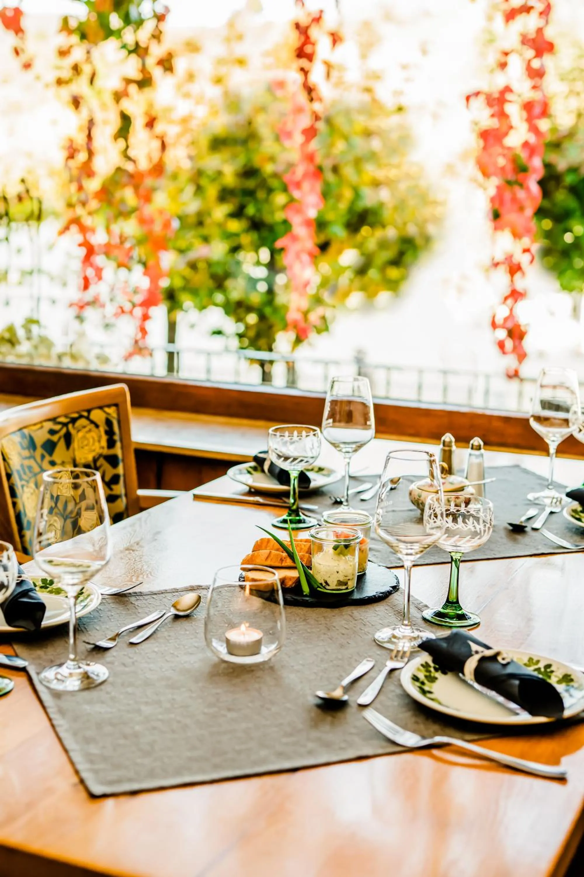 Restaurant/places to eat in Baudobriga Rheinhotel